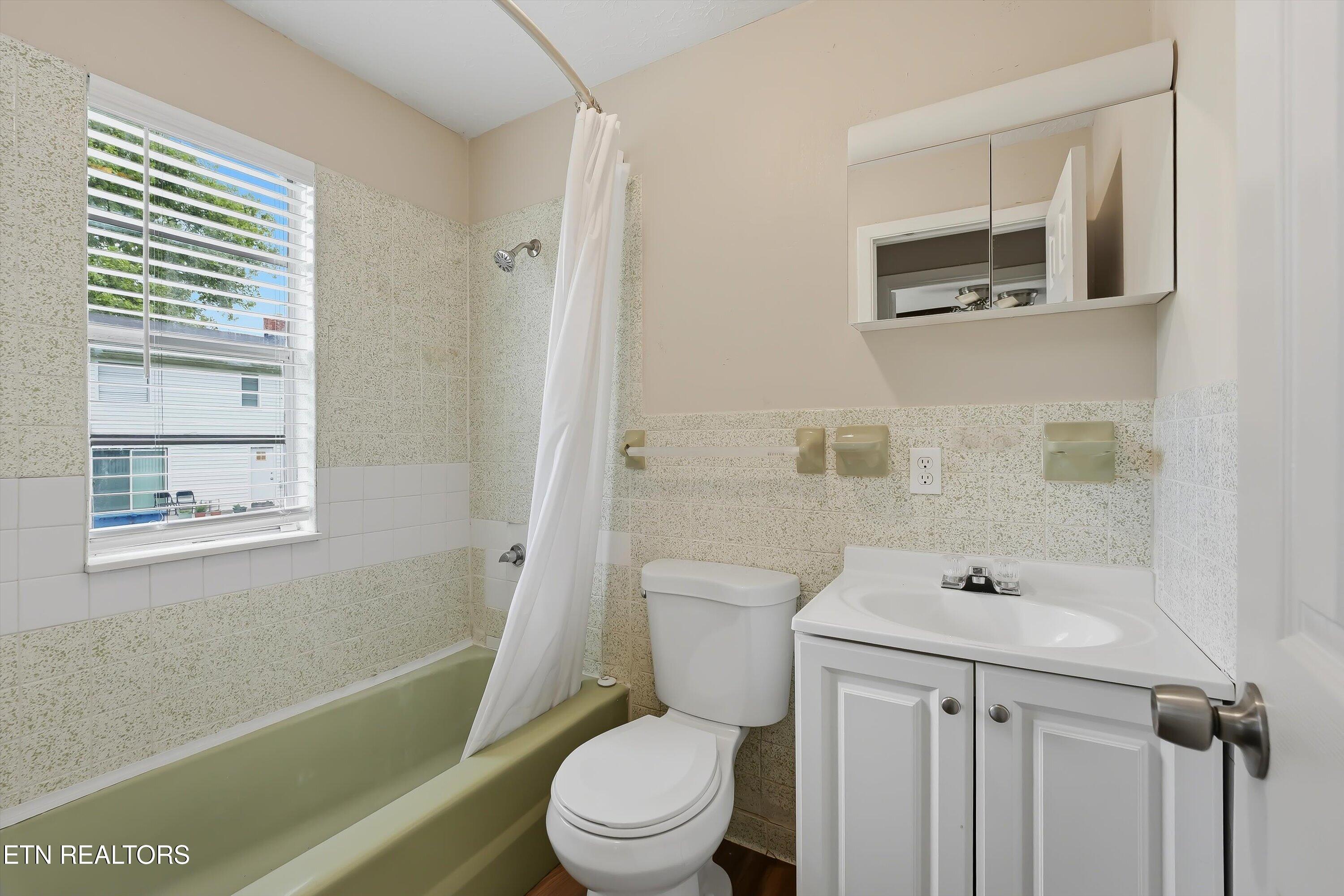 121 Tacoma Road Oak Ridge TN 37830