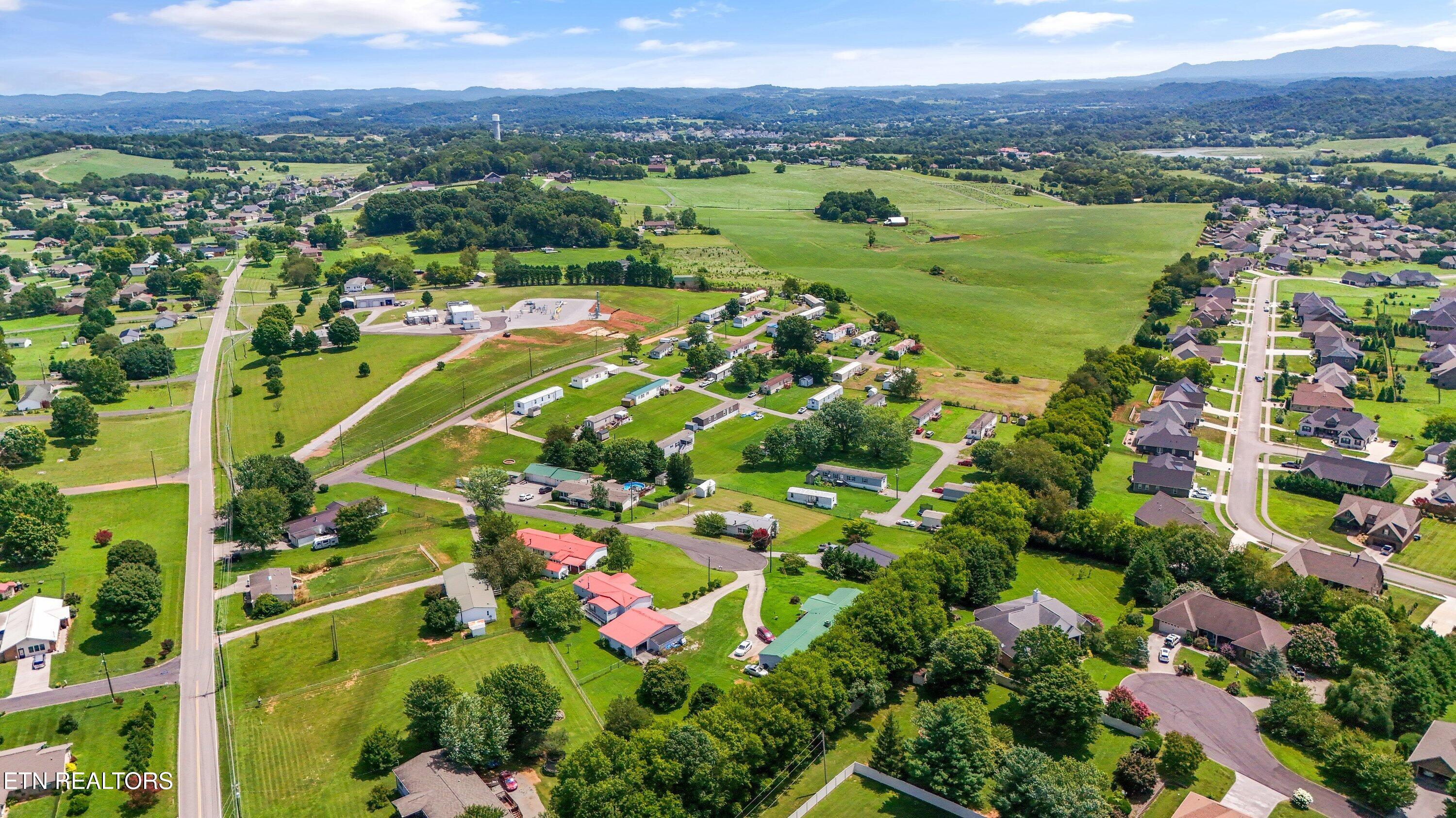 2330 Maxwell Lane Sevierville TN 37876