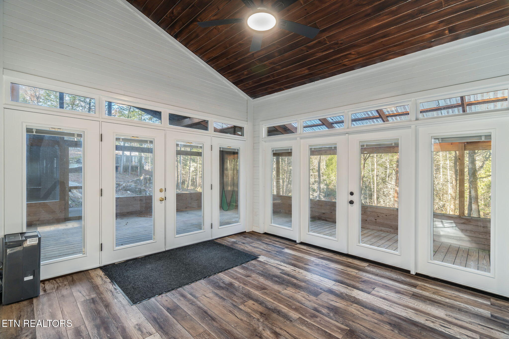 135 White Creek Court Deer Lodge TN 37726