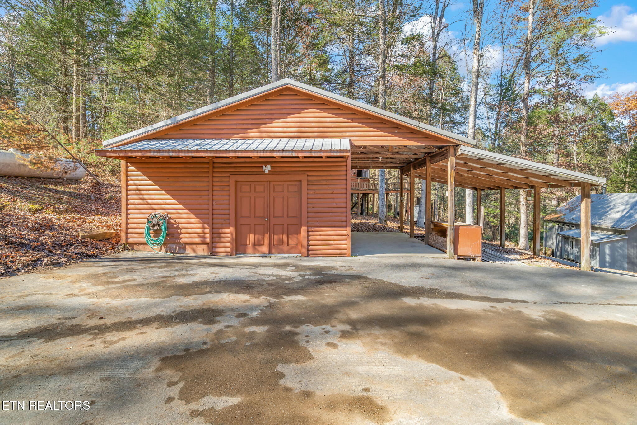 135 White Creek Court Deer Lodge TN 37726