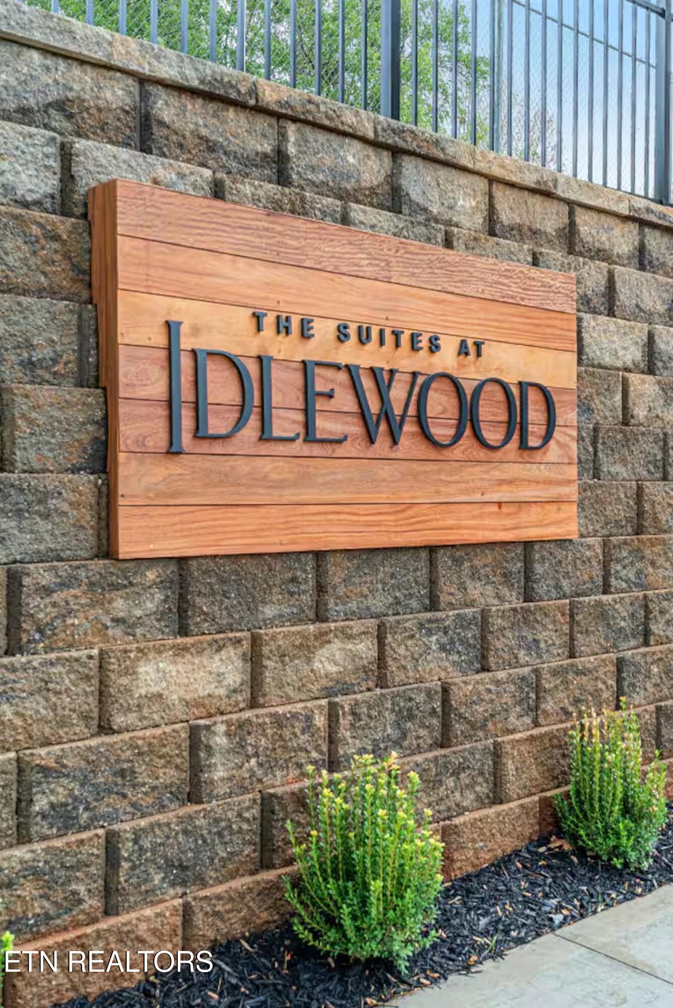 637 Idlewood Lane Knoxville TN 37923