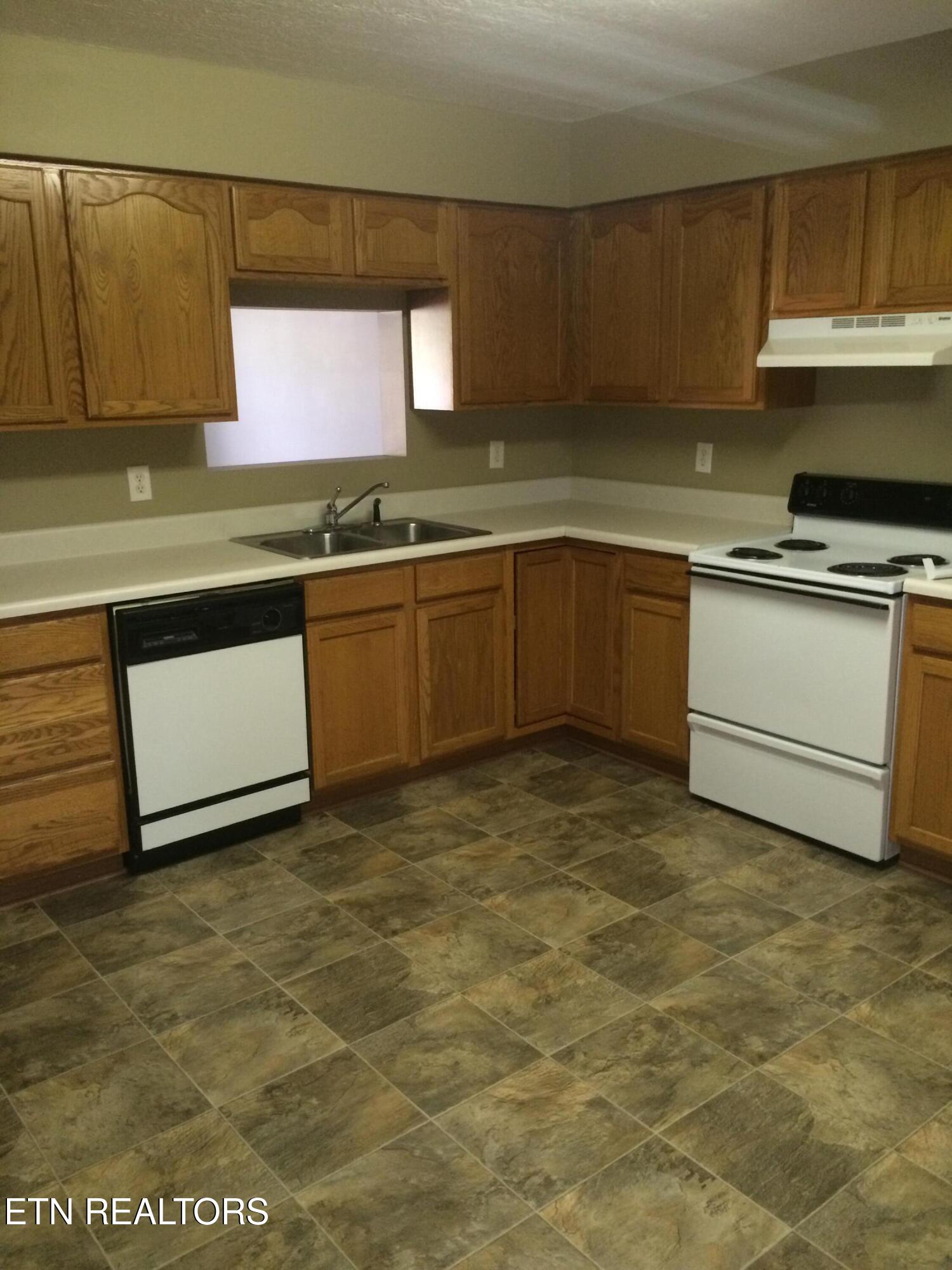 1234 Park Hill Knoxville TN 37909