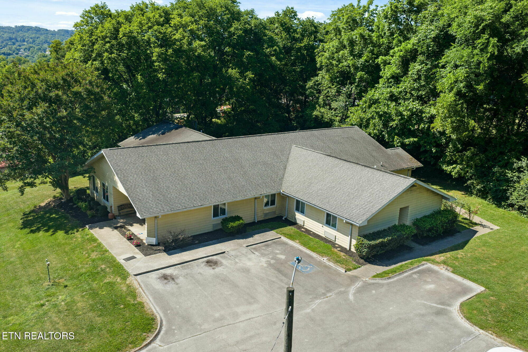 825 Donna Street Morristown TN 37814