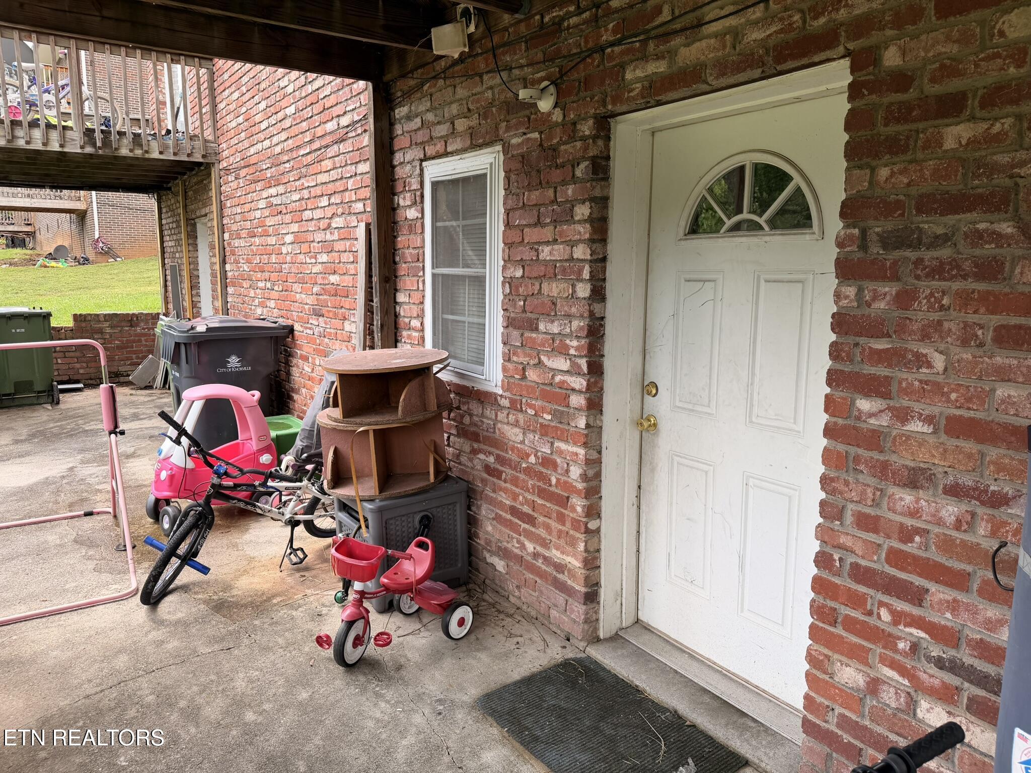 2828 NE Colt Drive Knoxville TN 37918