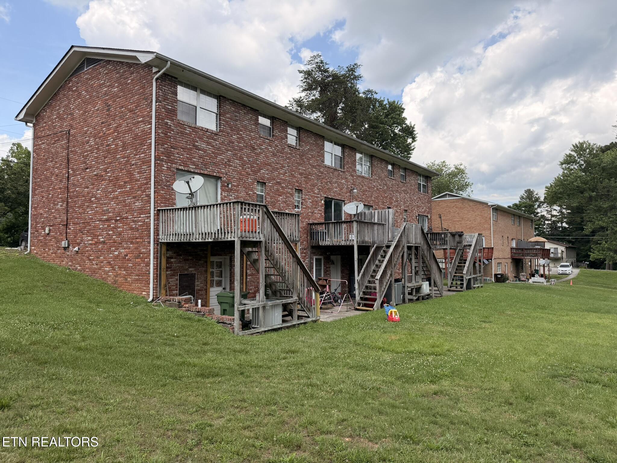 2828 NE Colt Drive Knoxville TN 37918