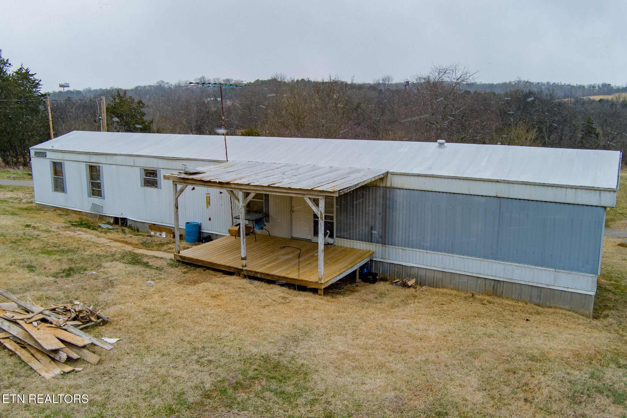 833 & 825 Elder Lane Kodak TN 37764