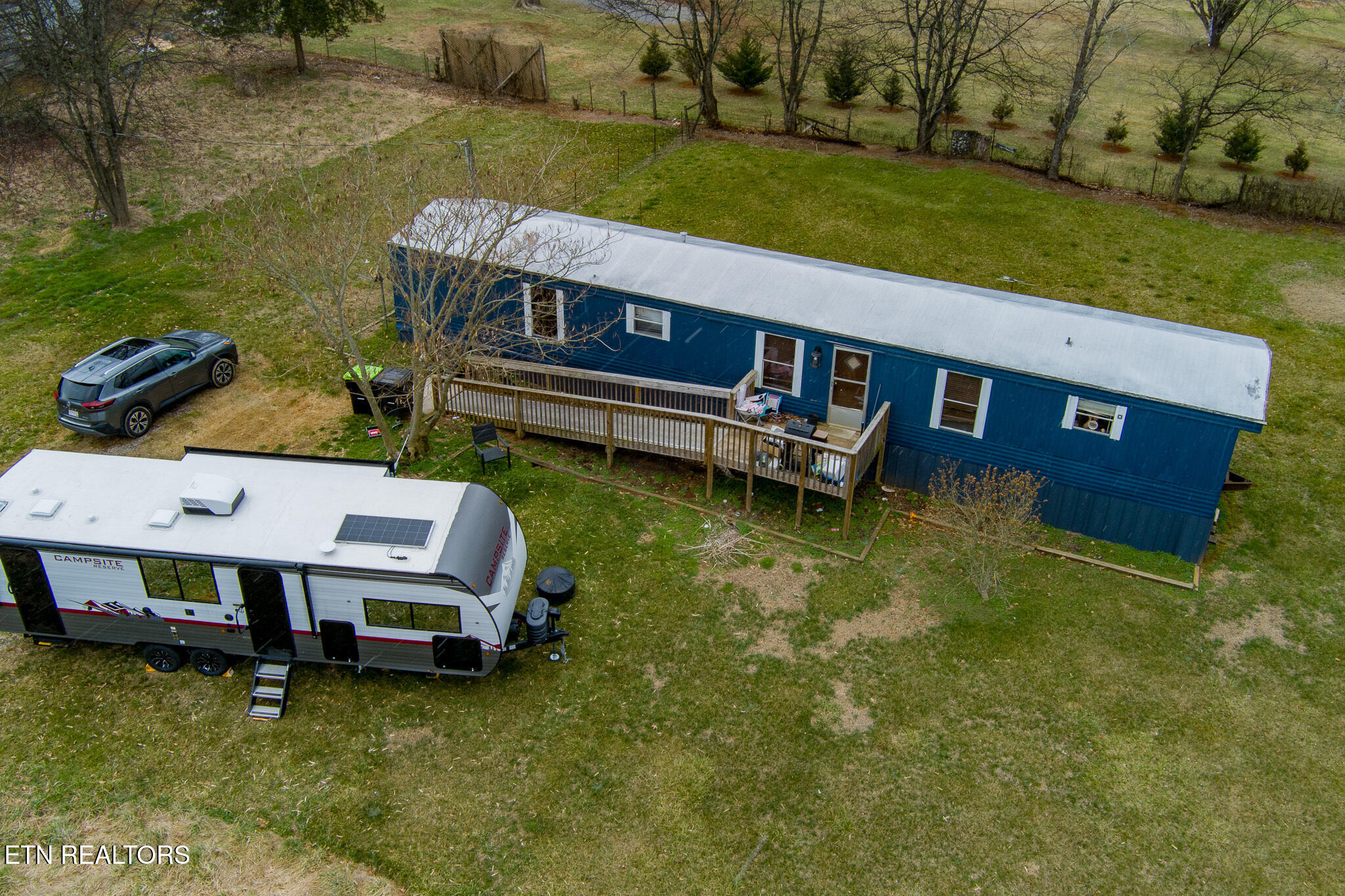 833 & 825 Elder Lane Kodak TN 37764