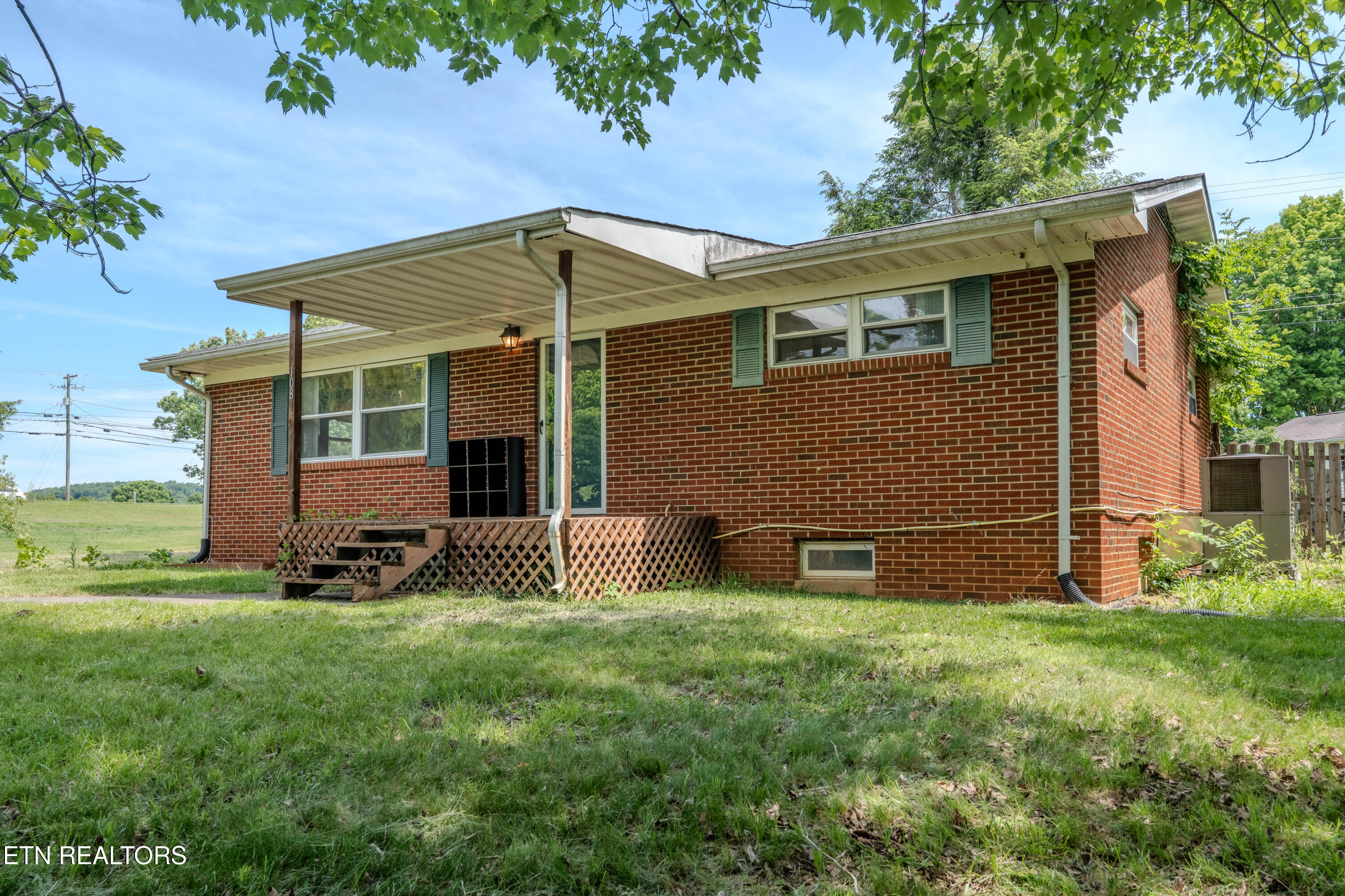 108 N Knob Creek Road Seymour TN 37865