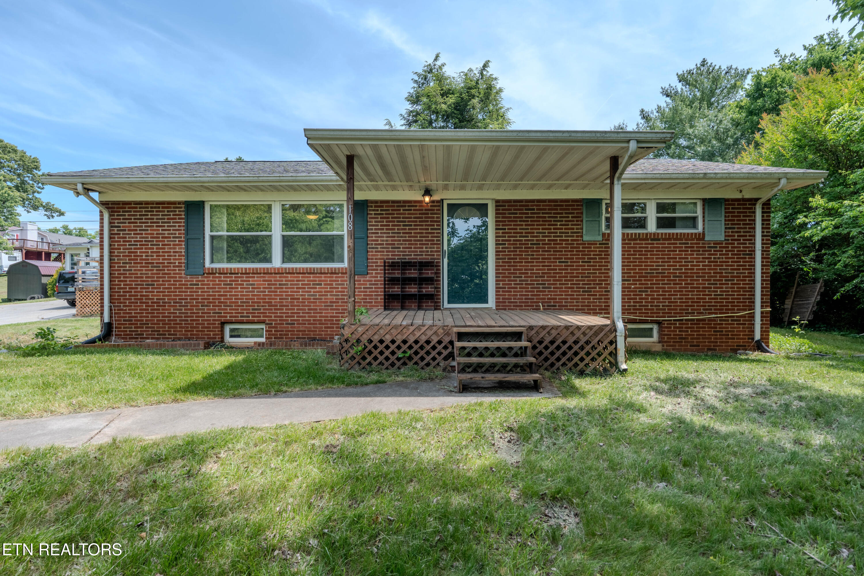 108 N Knob Creek Road Seymour TN 37865