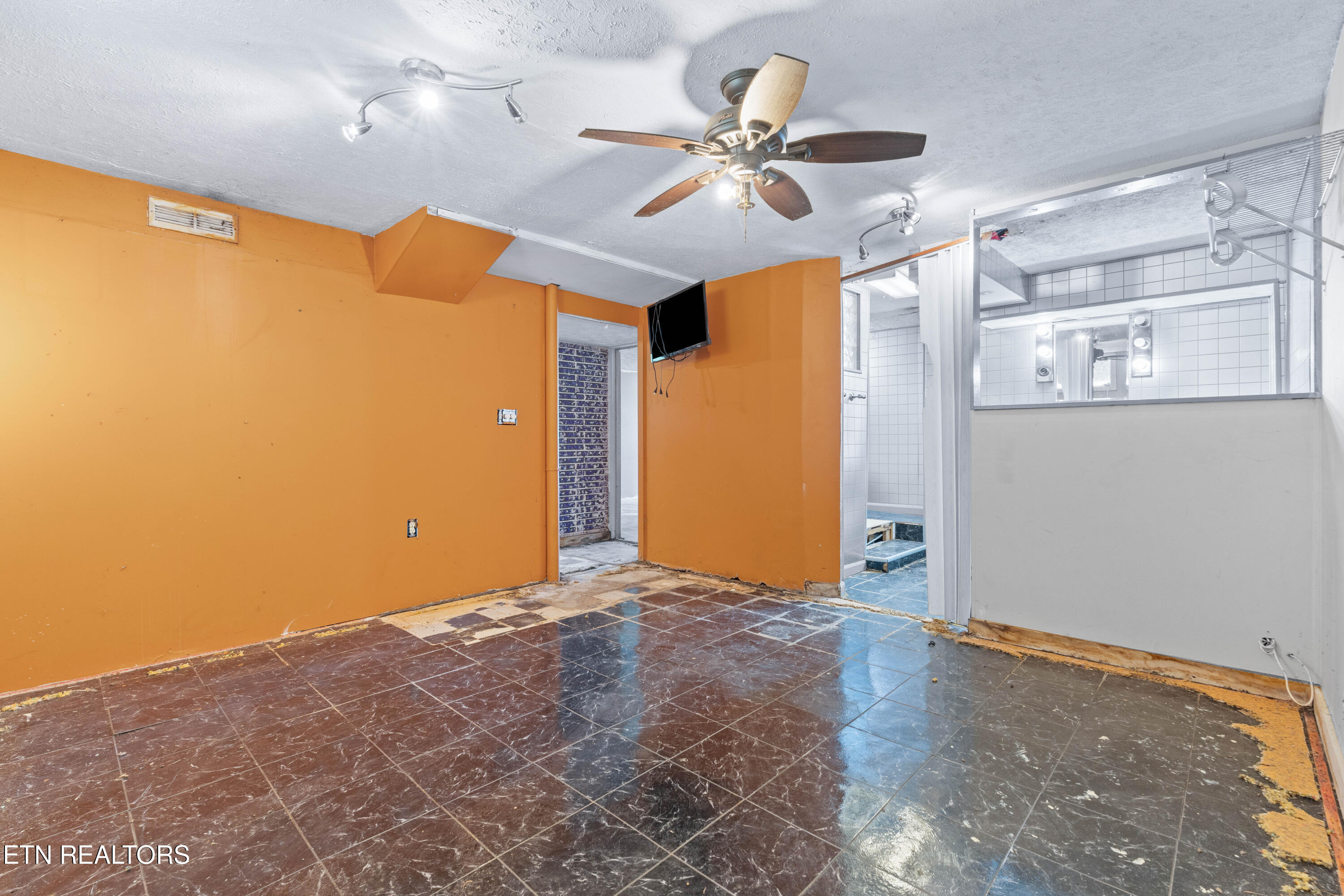 108 N Knob Creek Road Seymour TN 37865