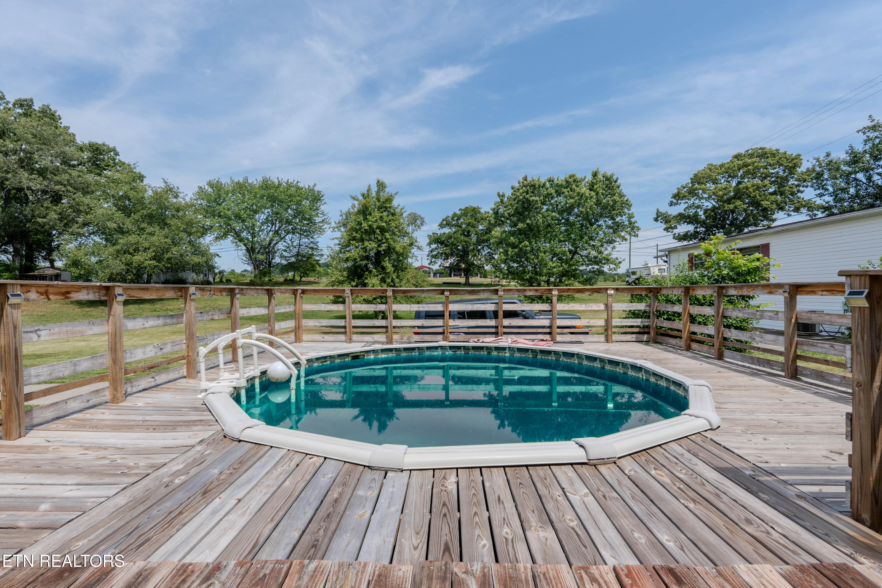 108 N Knob Creek Road Seymour TN 37865
