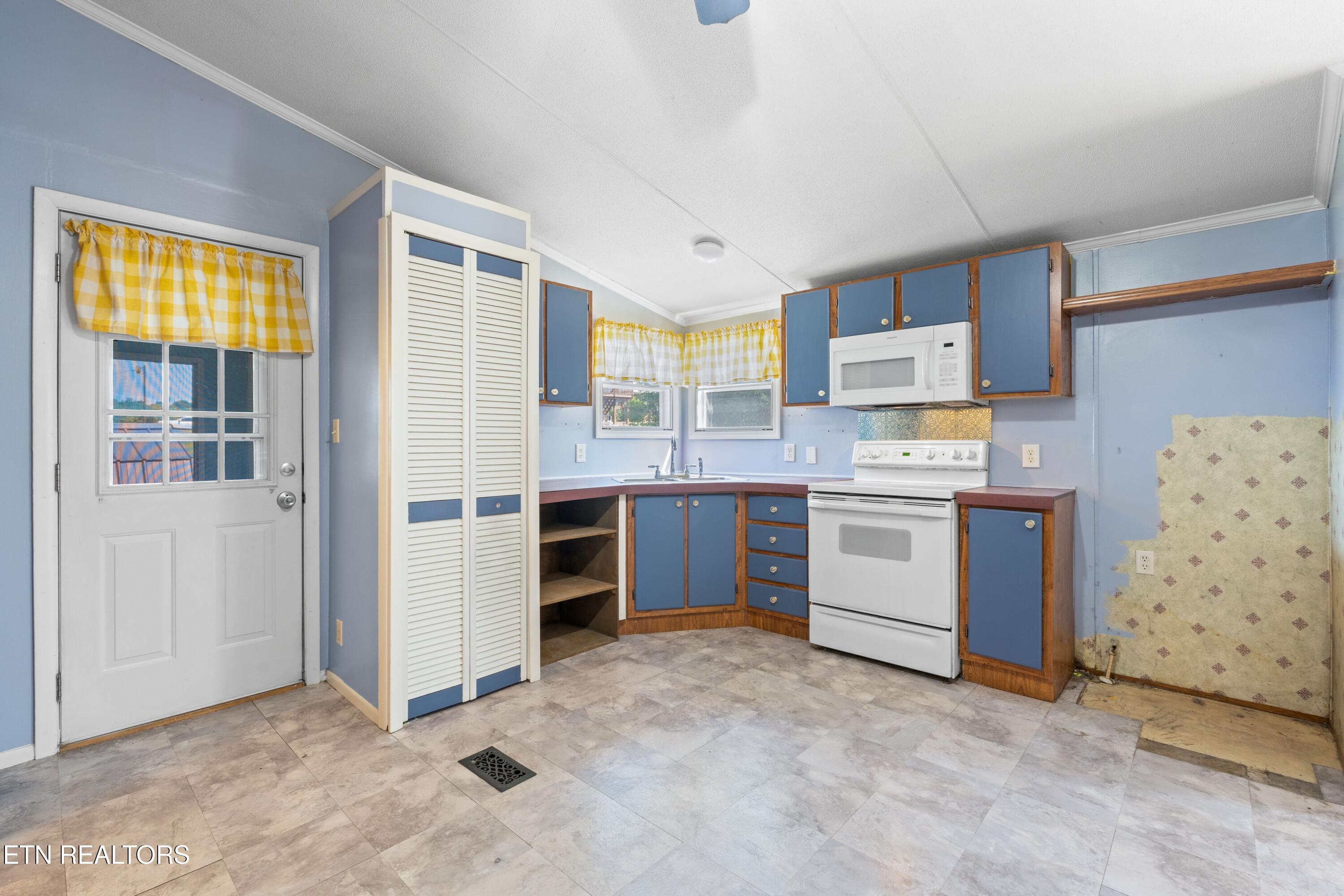 108 N Knob Creek Road Seymour TN 37865