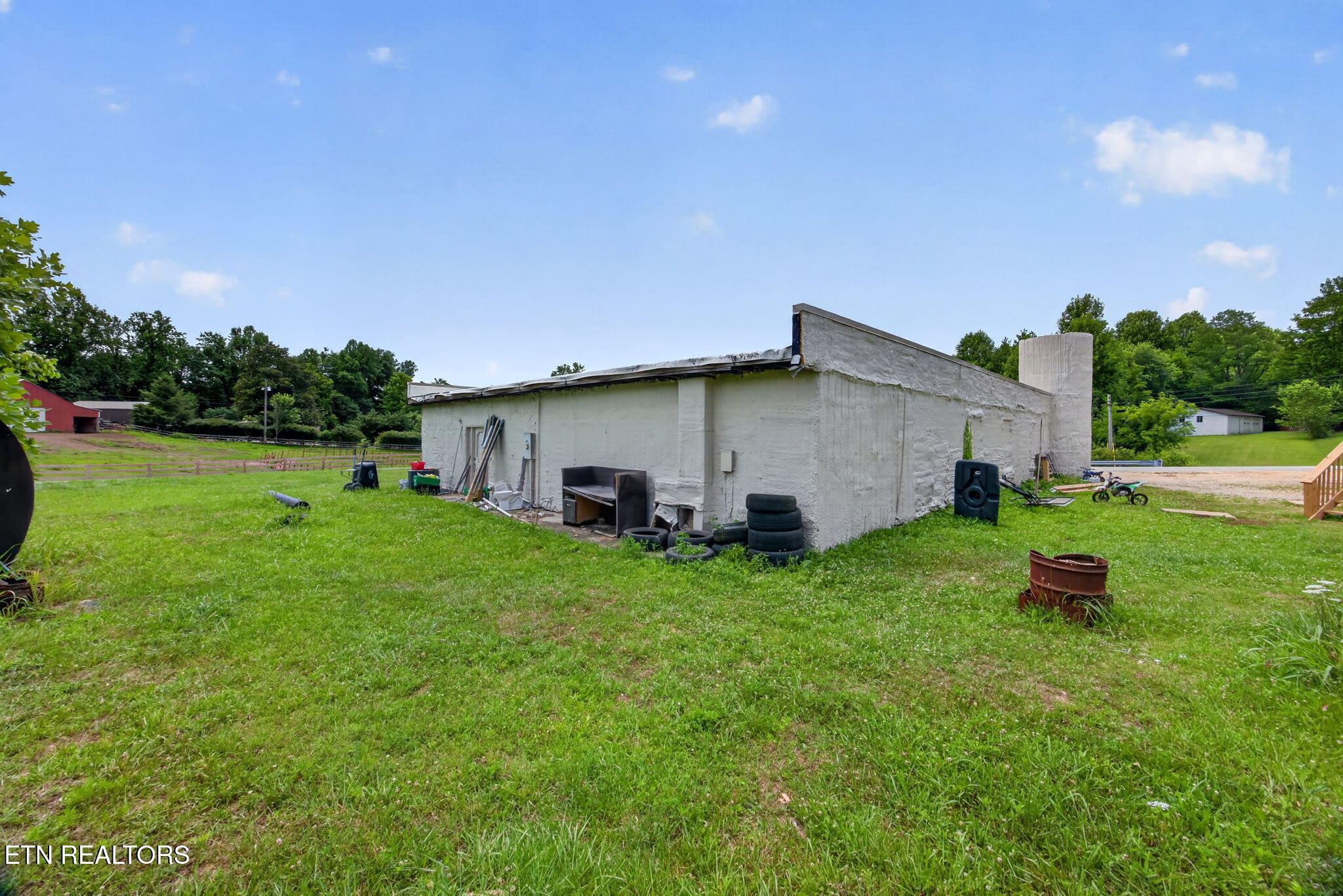 11279 Nashville Highway Baxter TN 38544