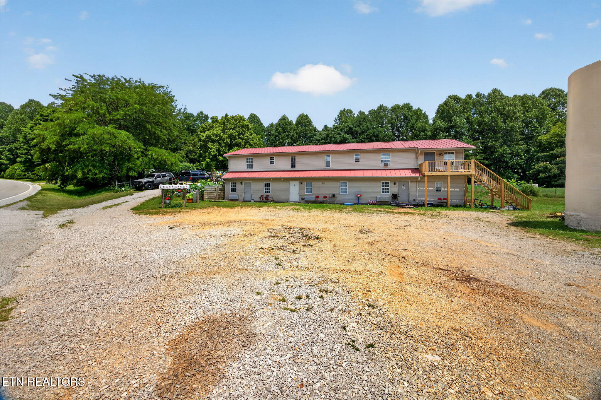 11279 Nashville Highway Baxter TN 38544