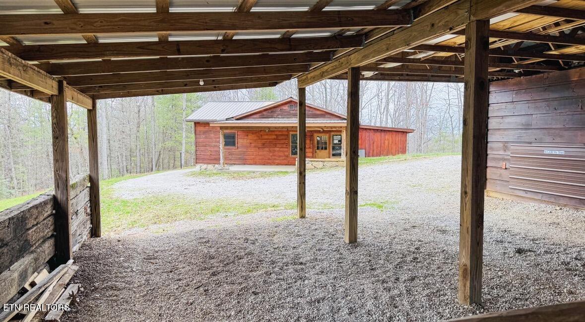 495 Bear Hollow Road Oneida TN 37841
