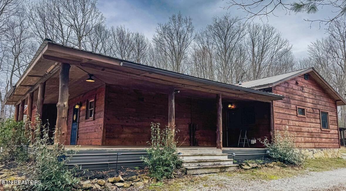 495 Bear Hollow Road Oneida TN 37841
