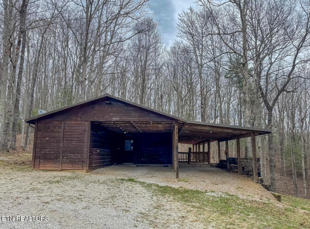 495 Bear Hollow Road Oneida TN 37841