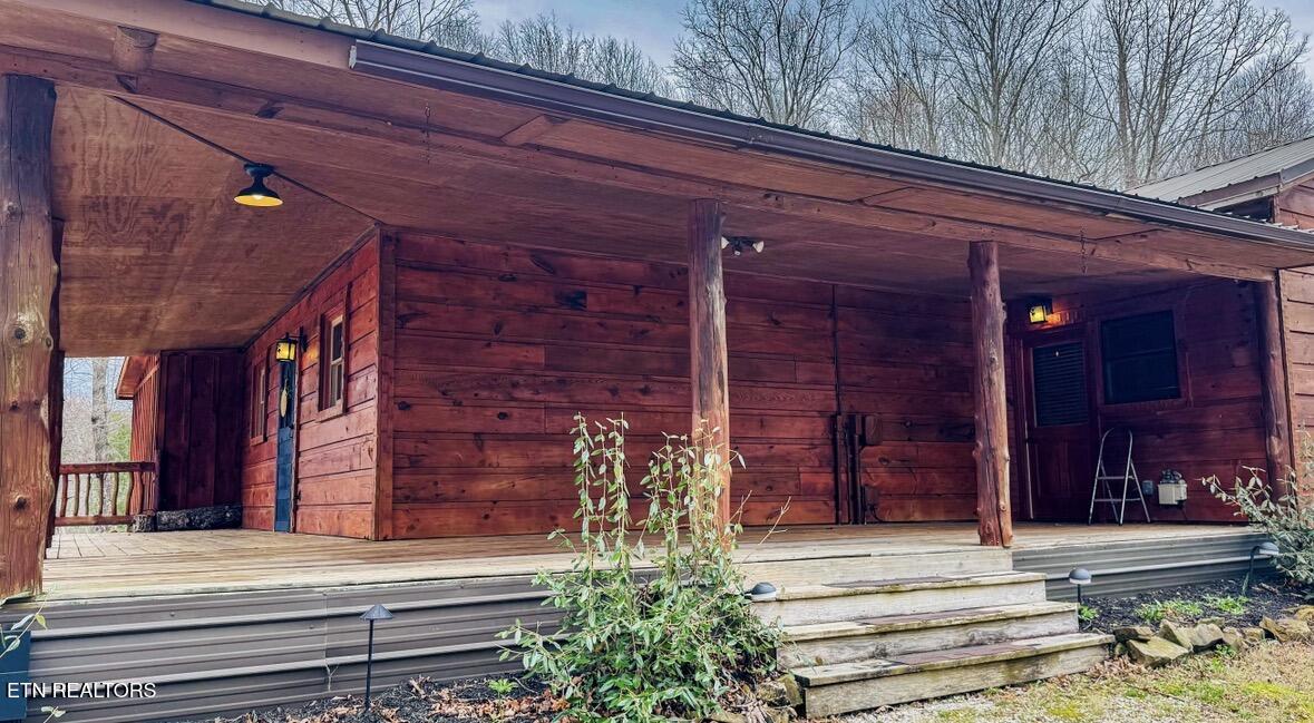495 Bear Hollow Road Oneida TN 37841