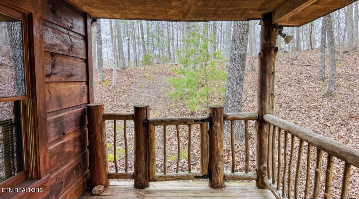 495 Bear Hollow Road Oneida TN 37841