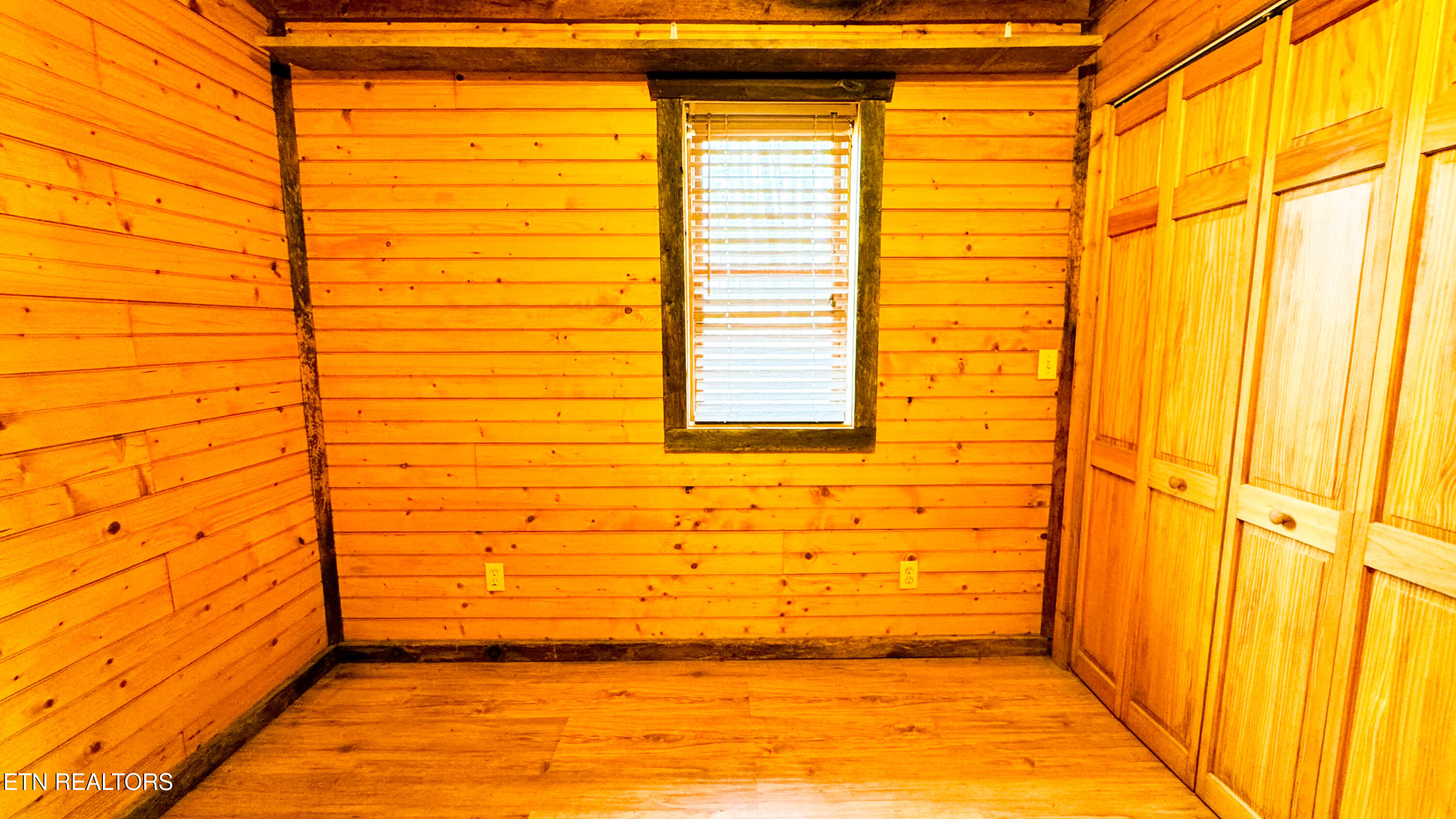 495 Bear Hollow Road Oneida TN 37841