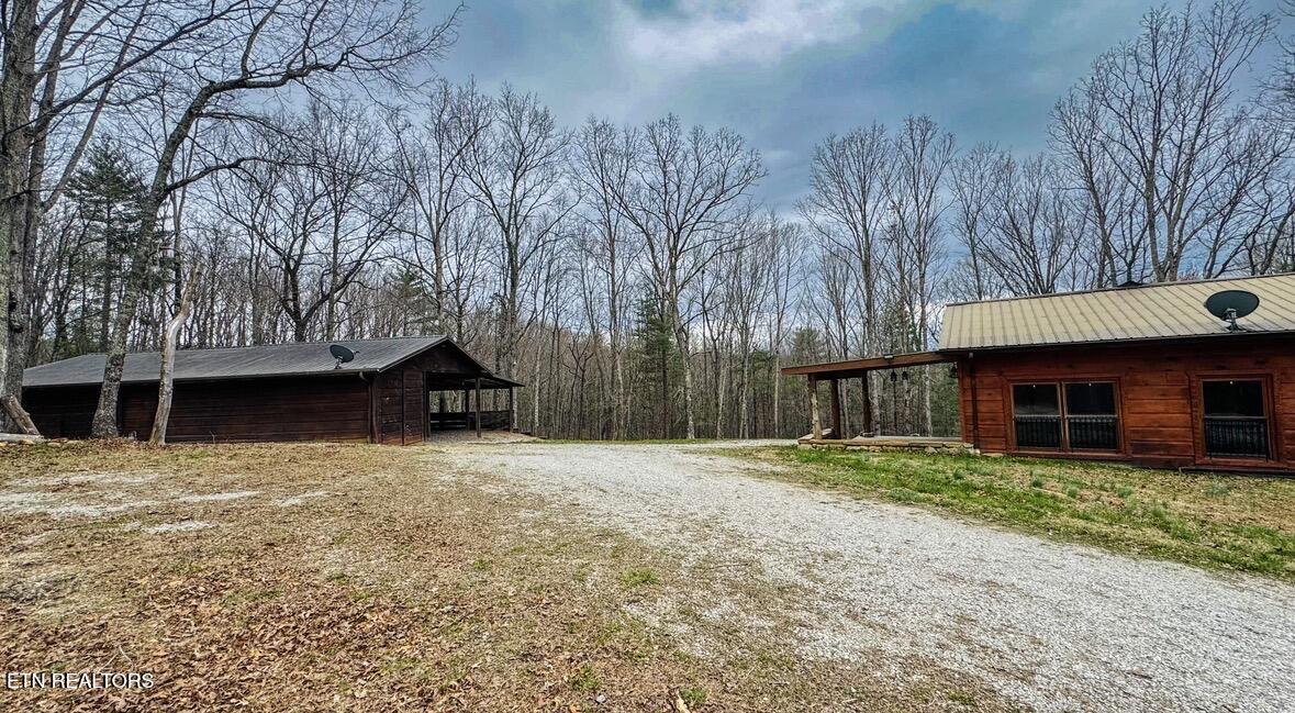 495 Bear Hollow Road Oneida TN 37841