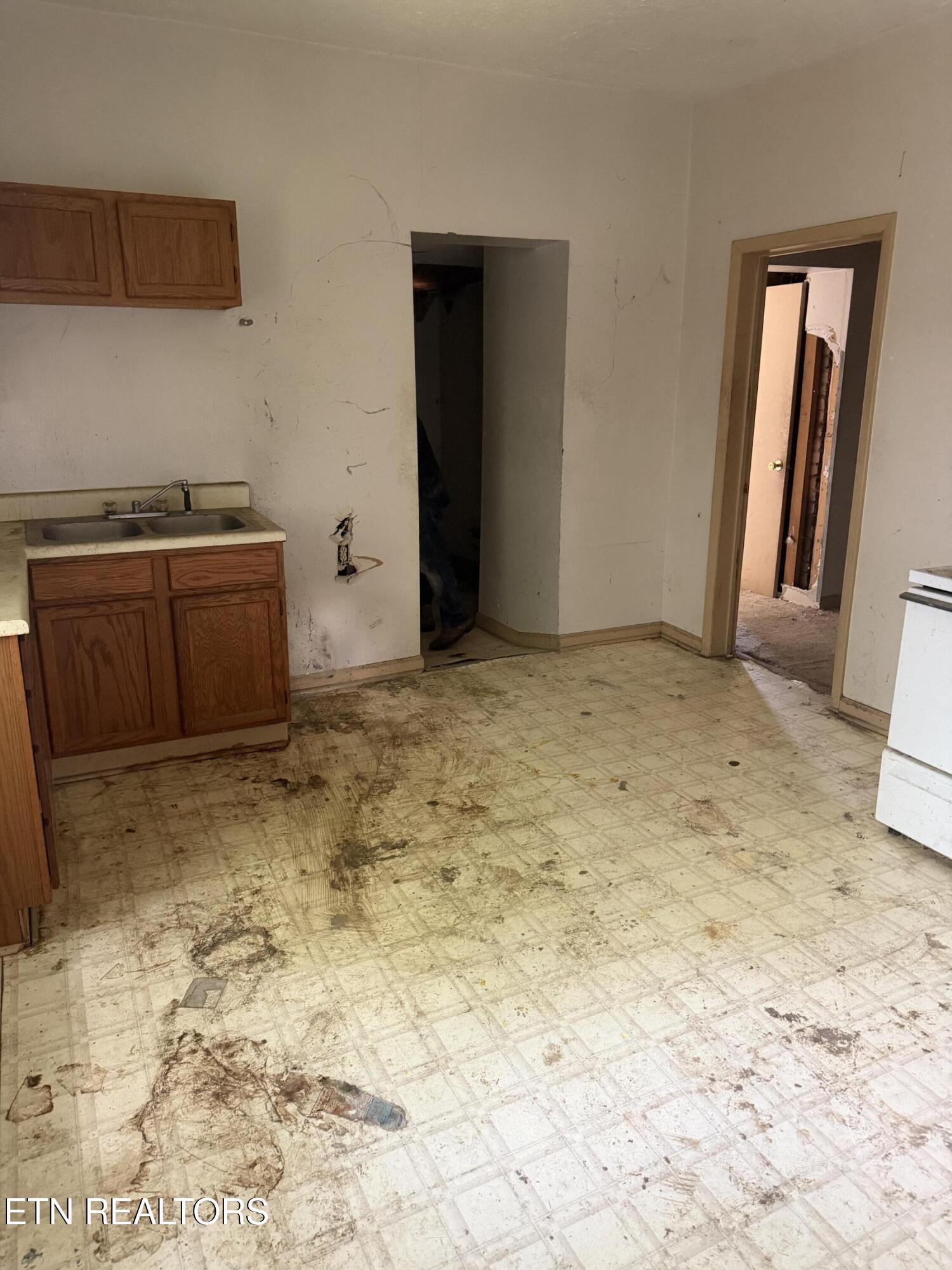 Knoxville TN 37921