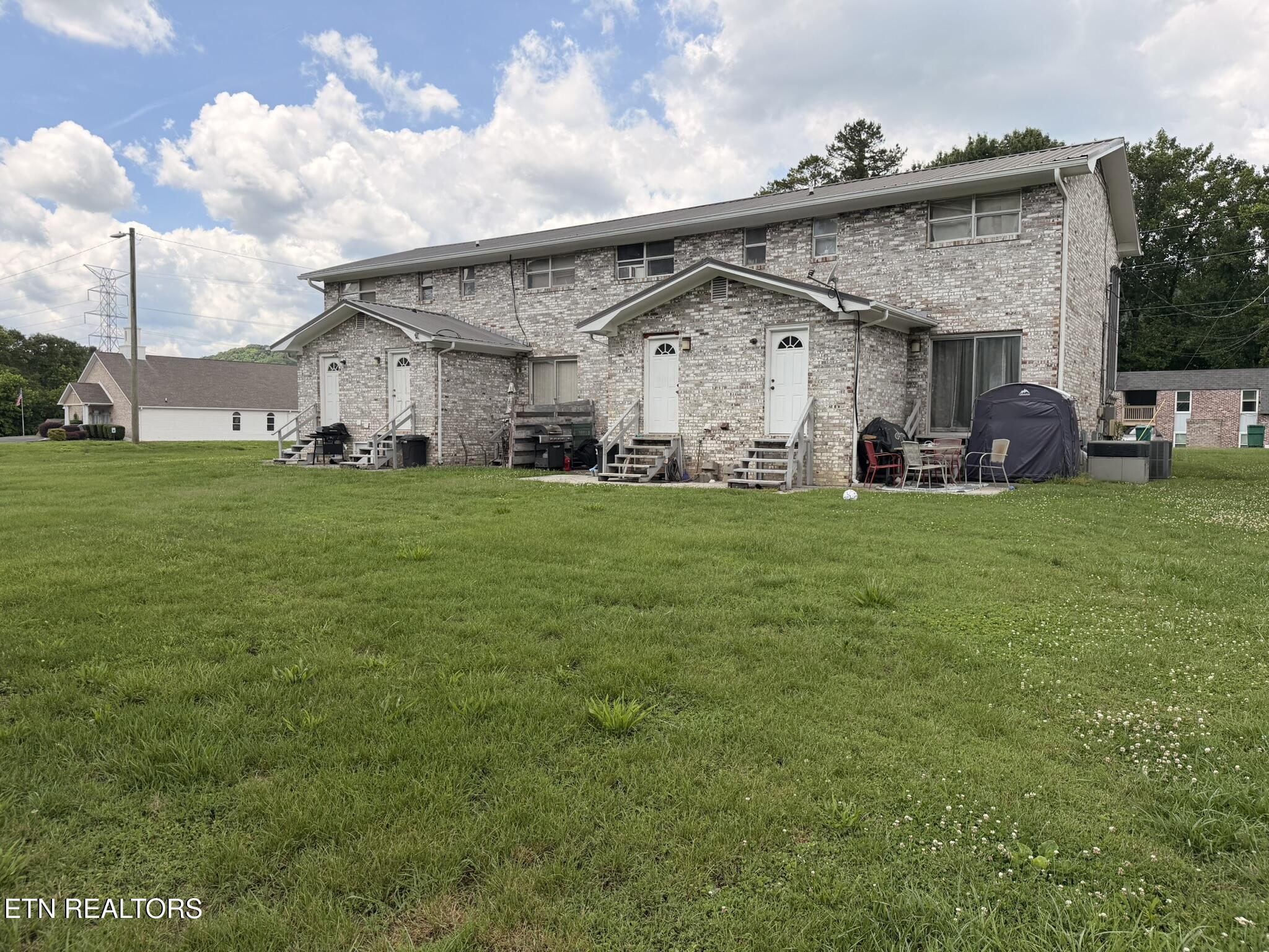 2816 NE Colt Drive Knoxville TN 37918