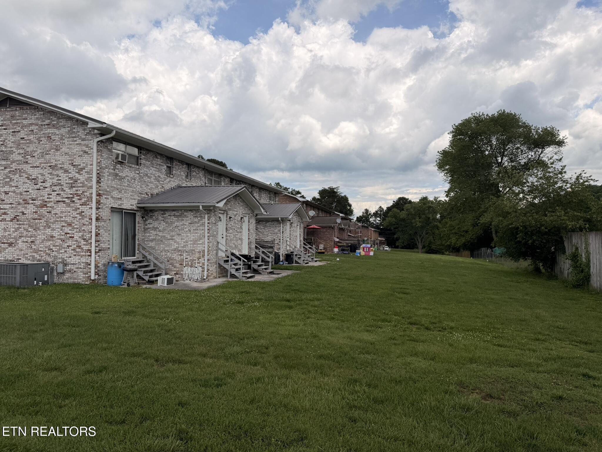 2816 NE Colt Drive Knoxville TN 37918