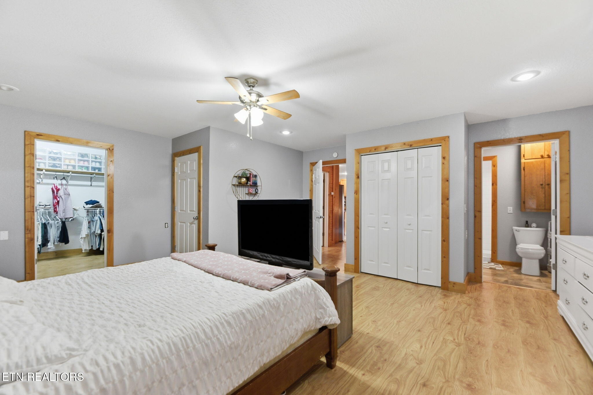 633 Russell Avenue Harriman TN 37748