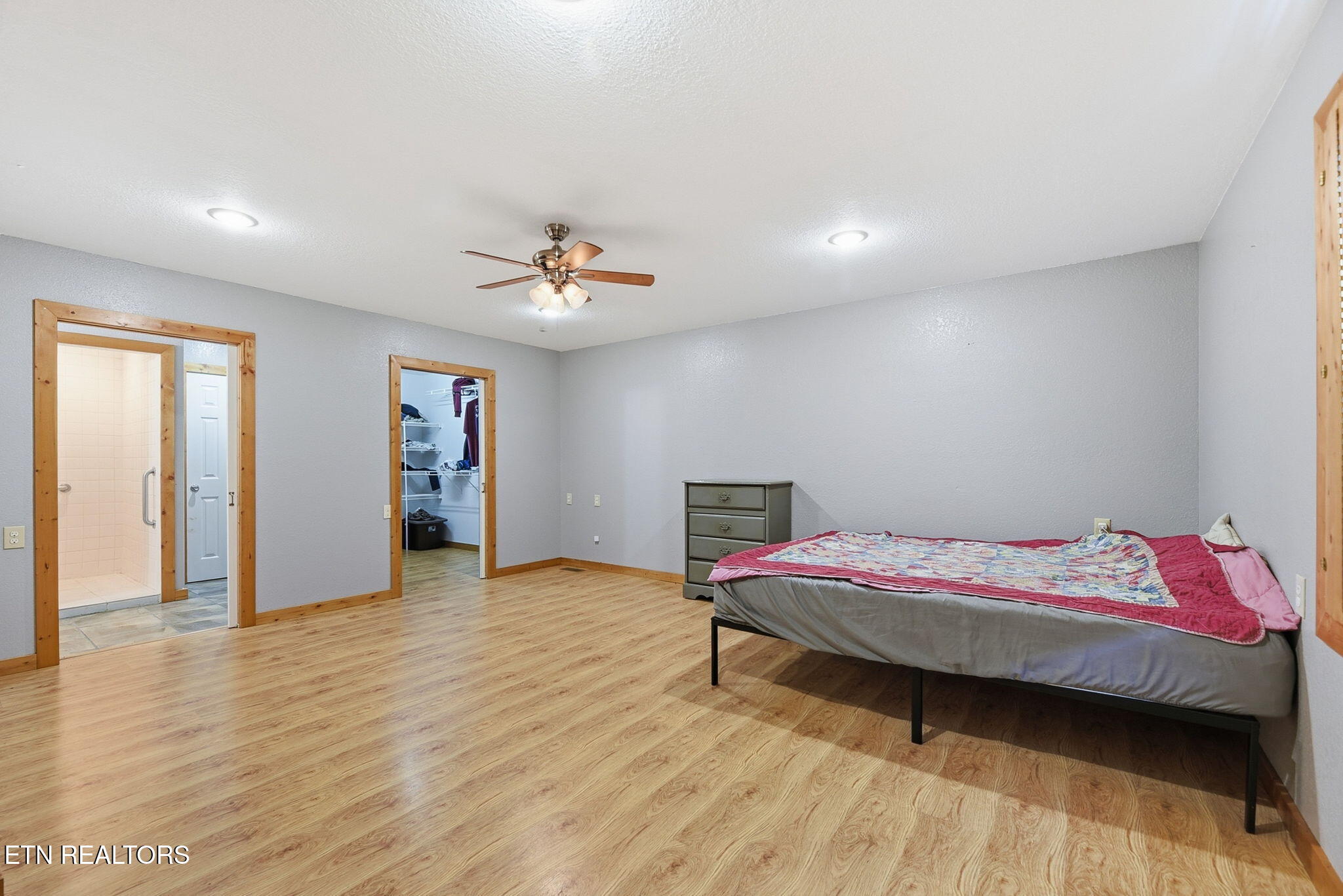 633 Russell Avenue Harriman TN 37748