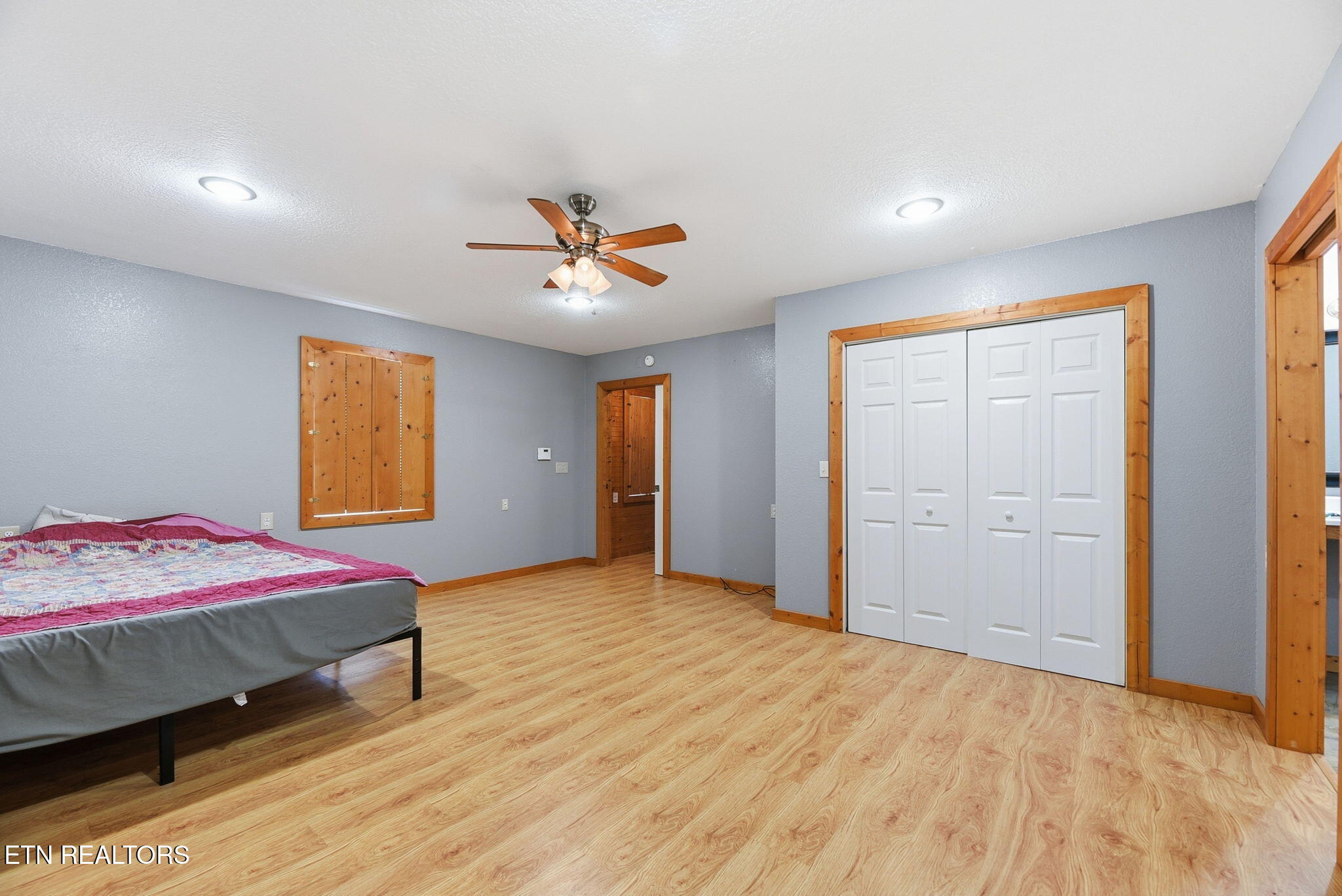 633 Russell Avenue Harriman TN 37748