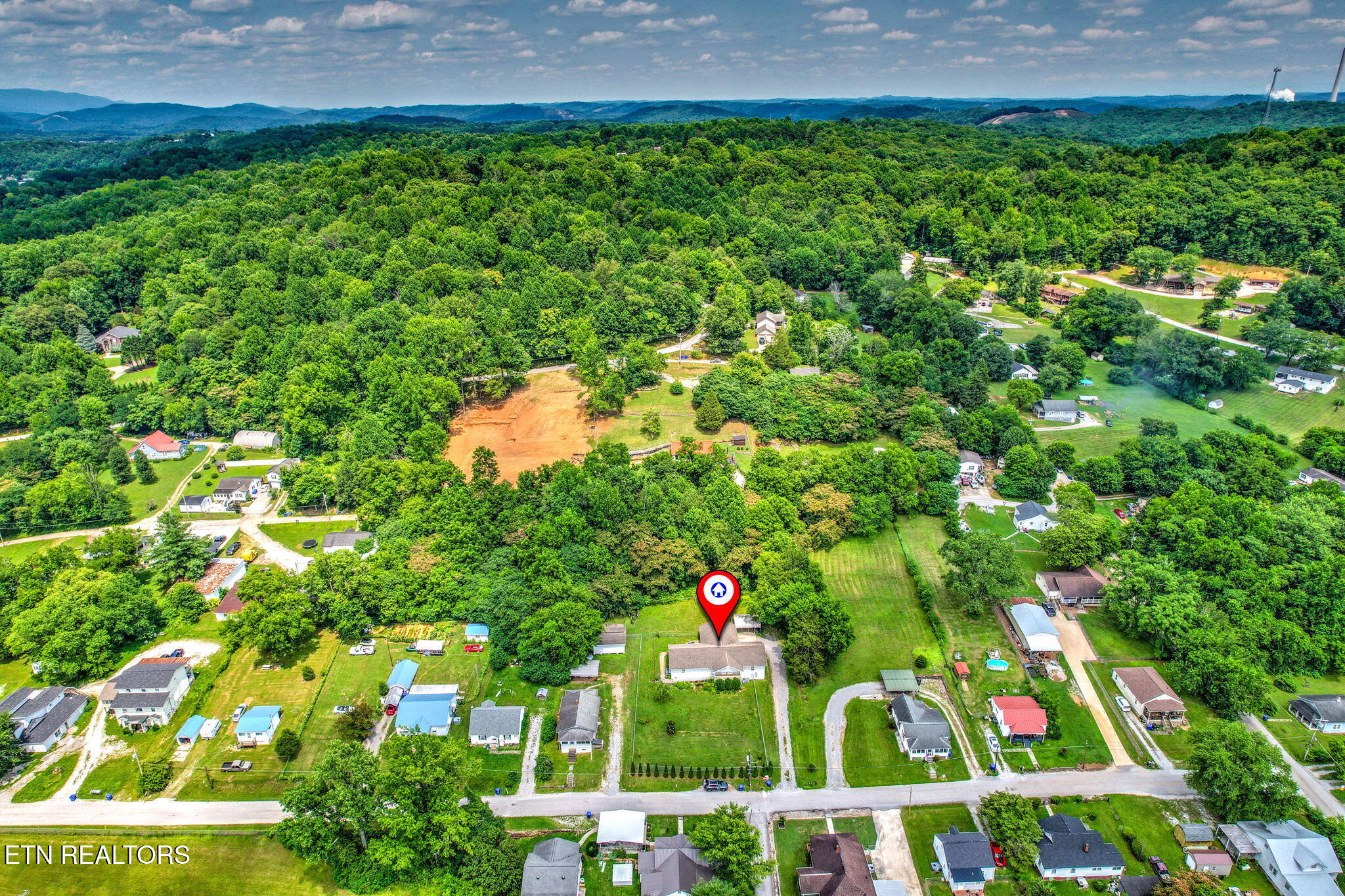 633 Russell Avenue Harriman TN 37748