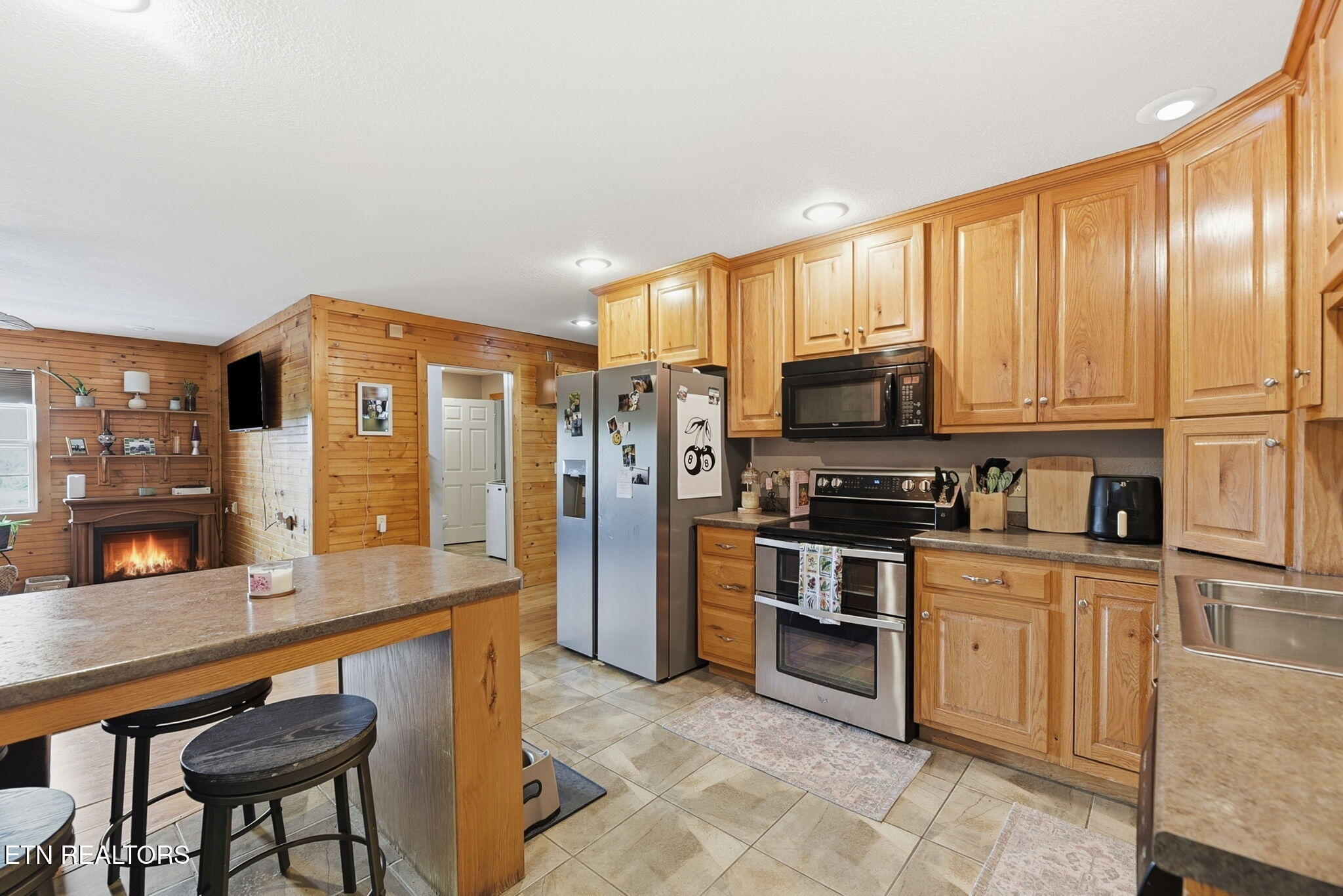 633 Russell Avenue Harriman TN 37748