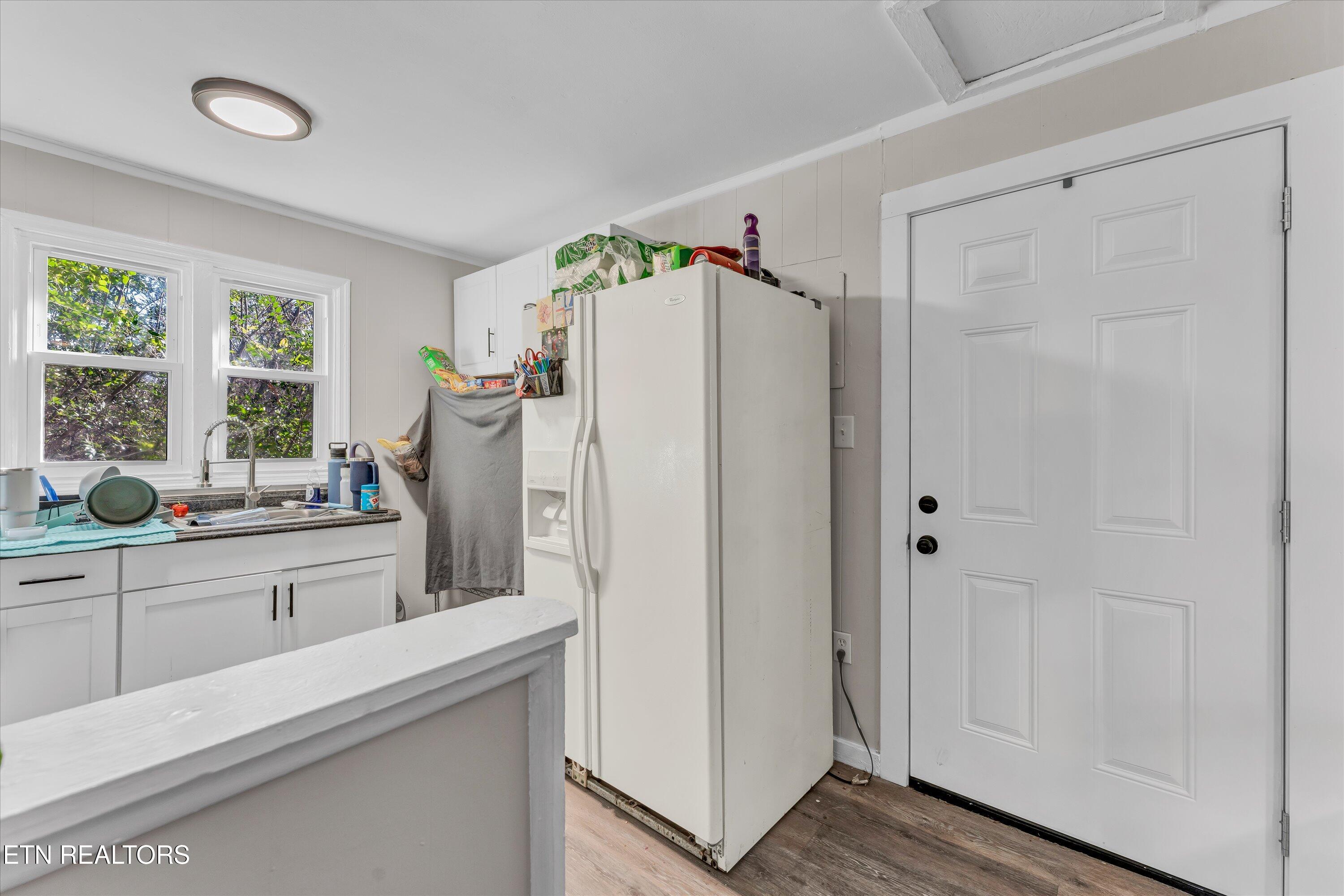 558/560 W Outer Drive Oak Ridge TN 37830