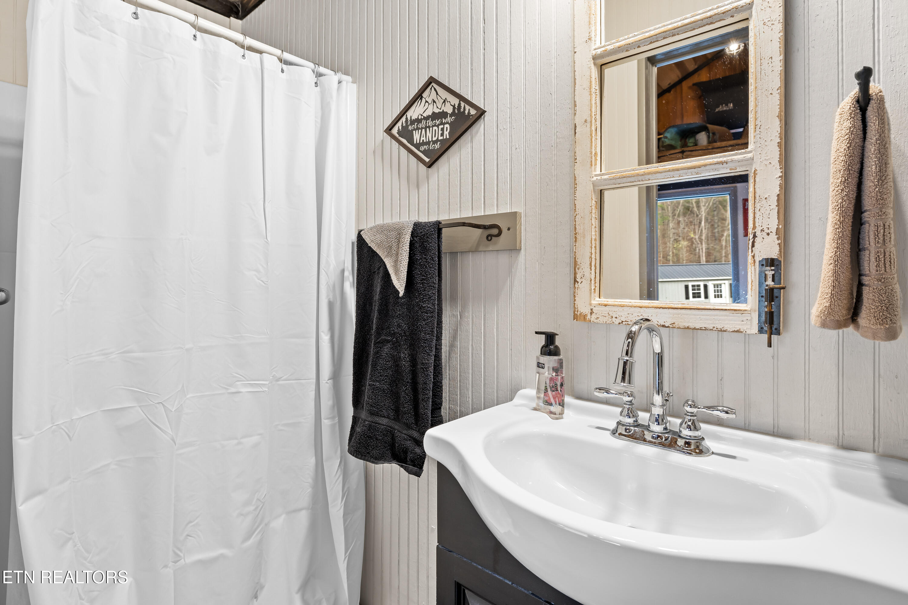 1534 Cove Lane Oliver Springs TN 37840