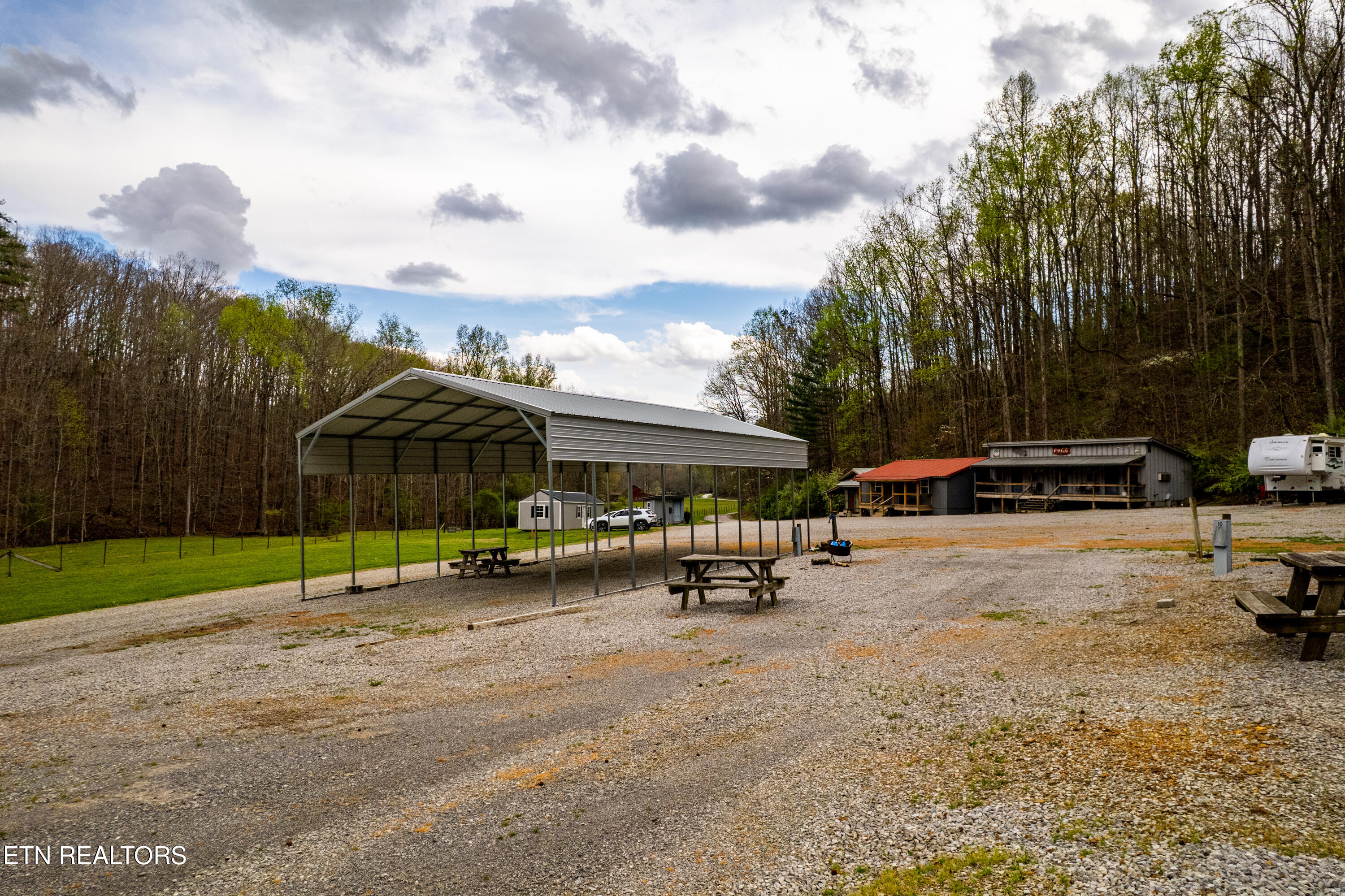1534 Cove Lane Oliver Springs TN 37840