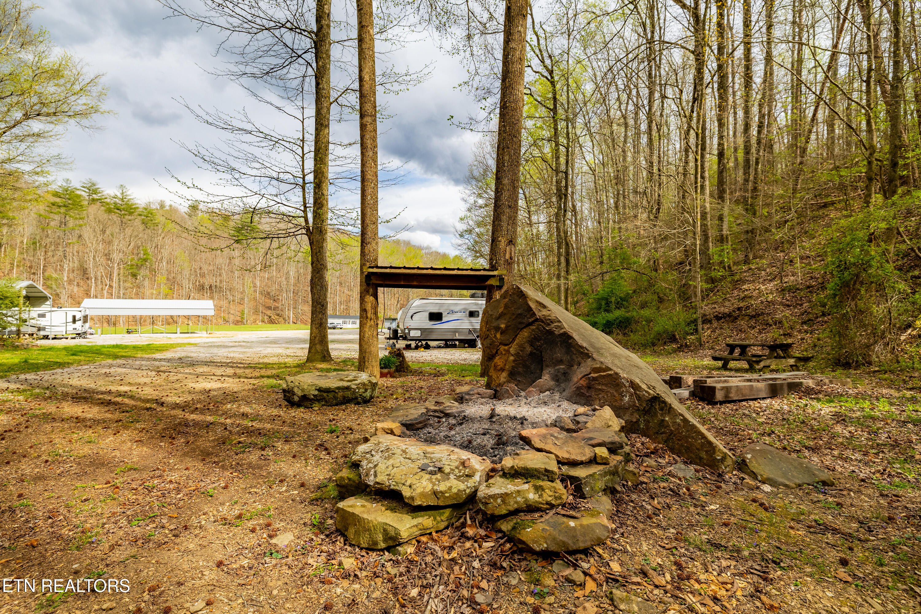 1534 Cove Lane Oliver Springs TN 37840