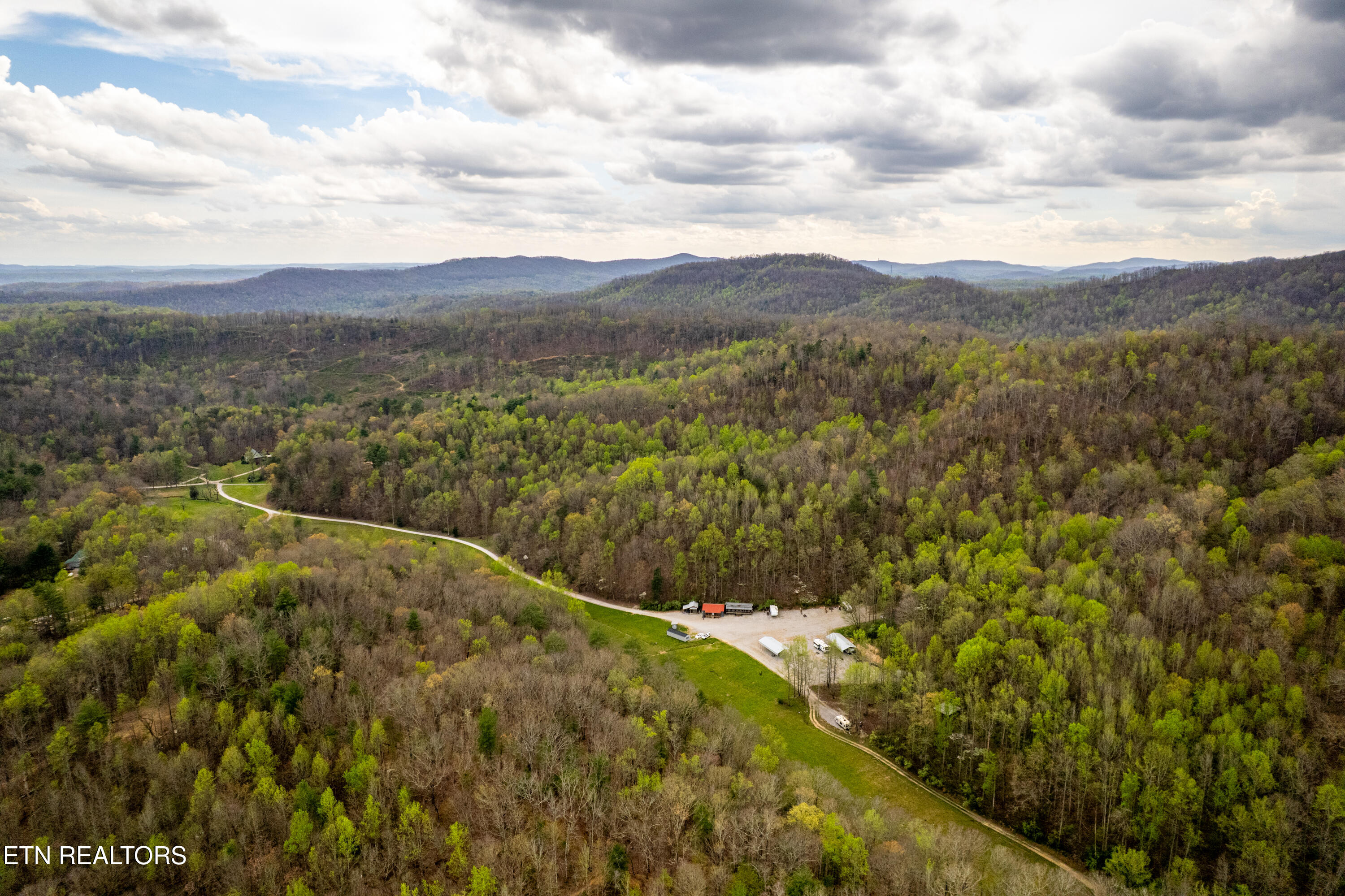 1534 Cove Lane Oliver Springs TN 37840