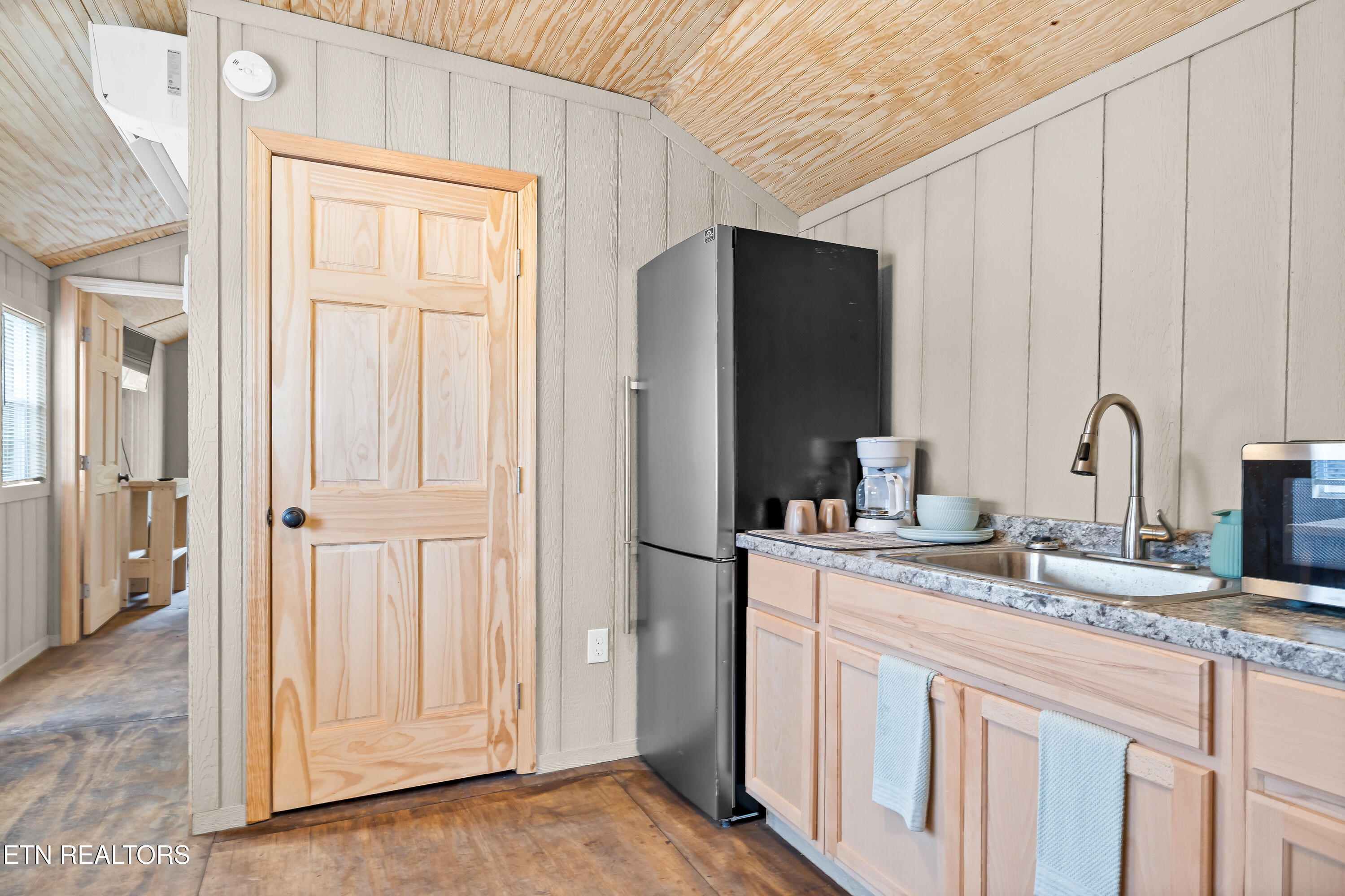1534 Cove Lane Oliver Springs TN 37840