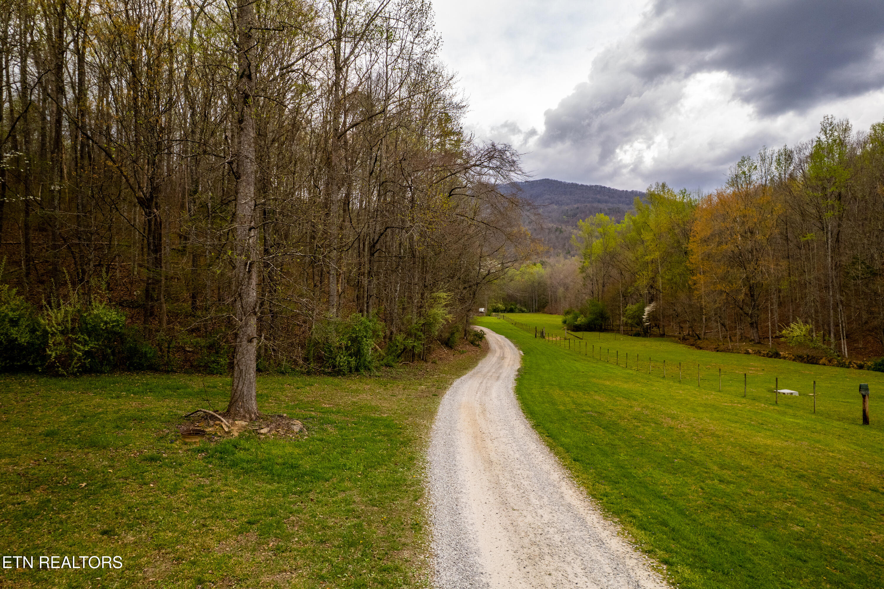 1534 Cove Lane Oliver Springs TN 37840