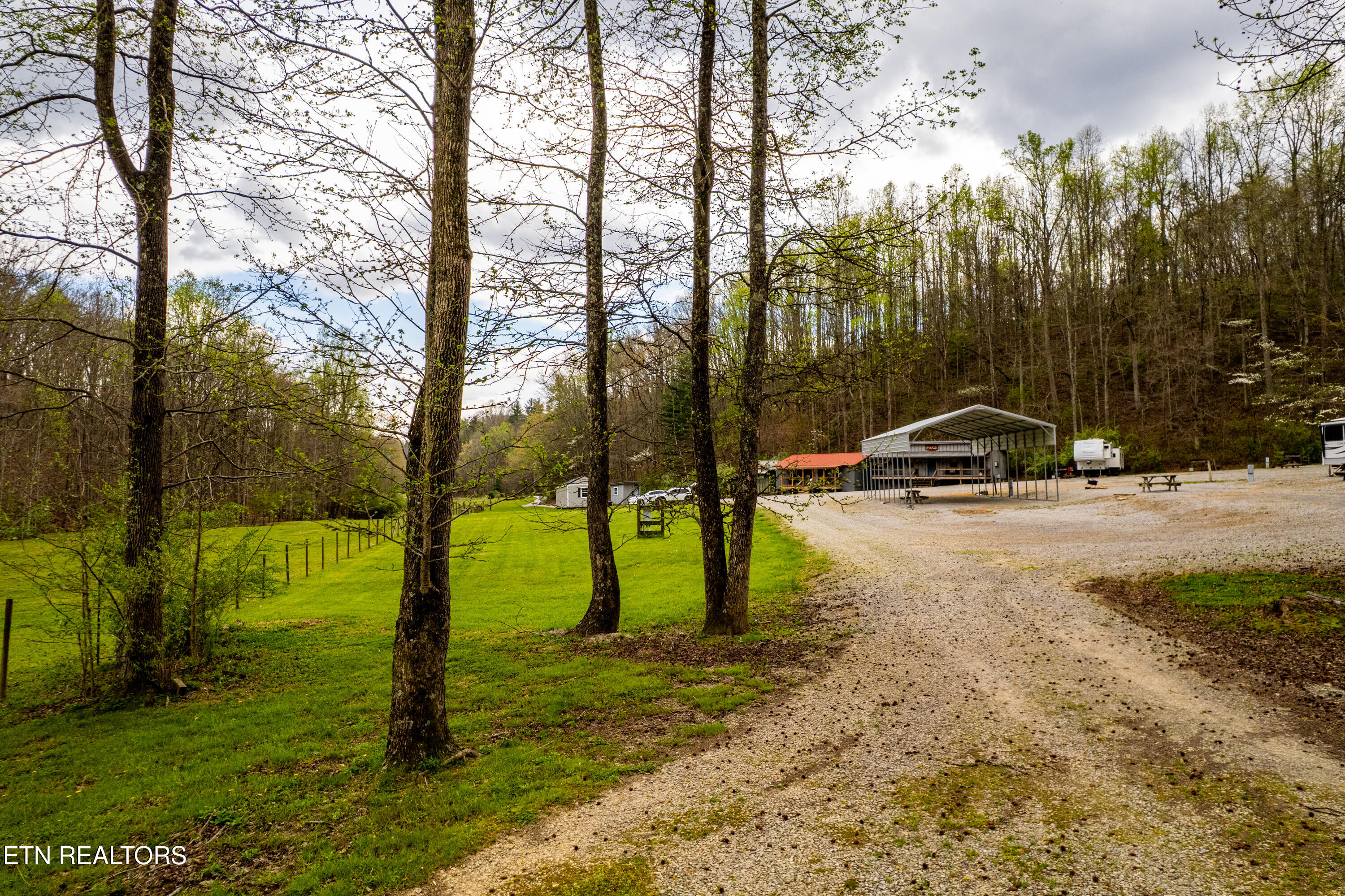 1534 Cove Lane Oliver Springs TN 37840