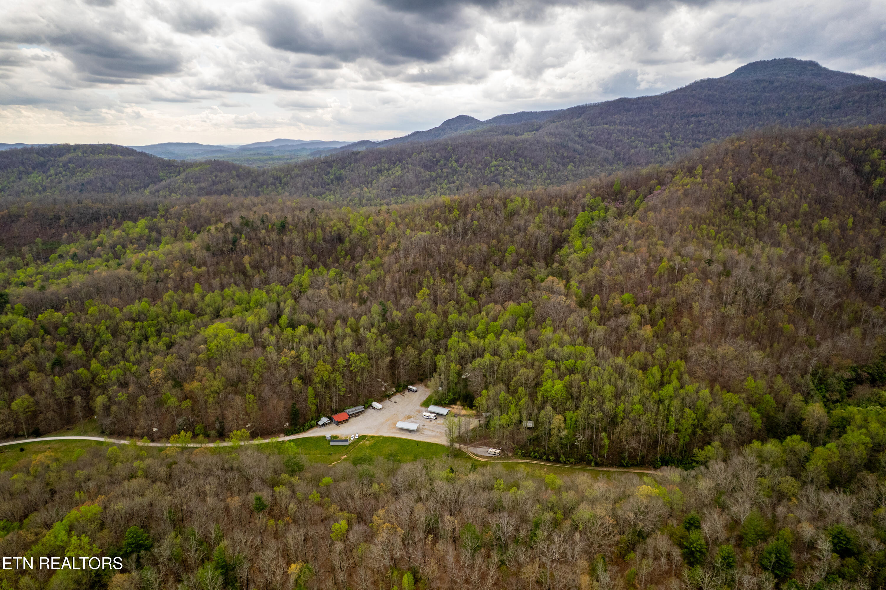 1534 Cove Lane Oliver Springs TN 37840