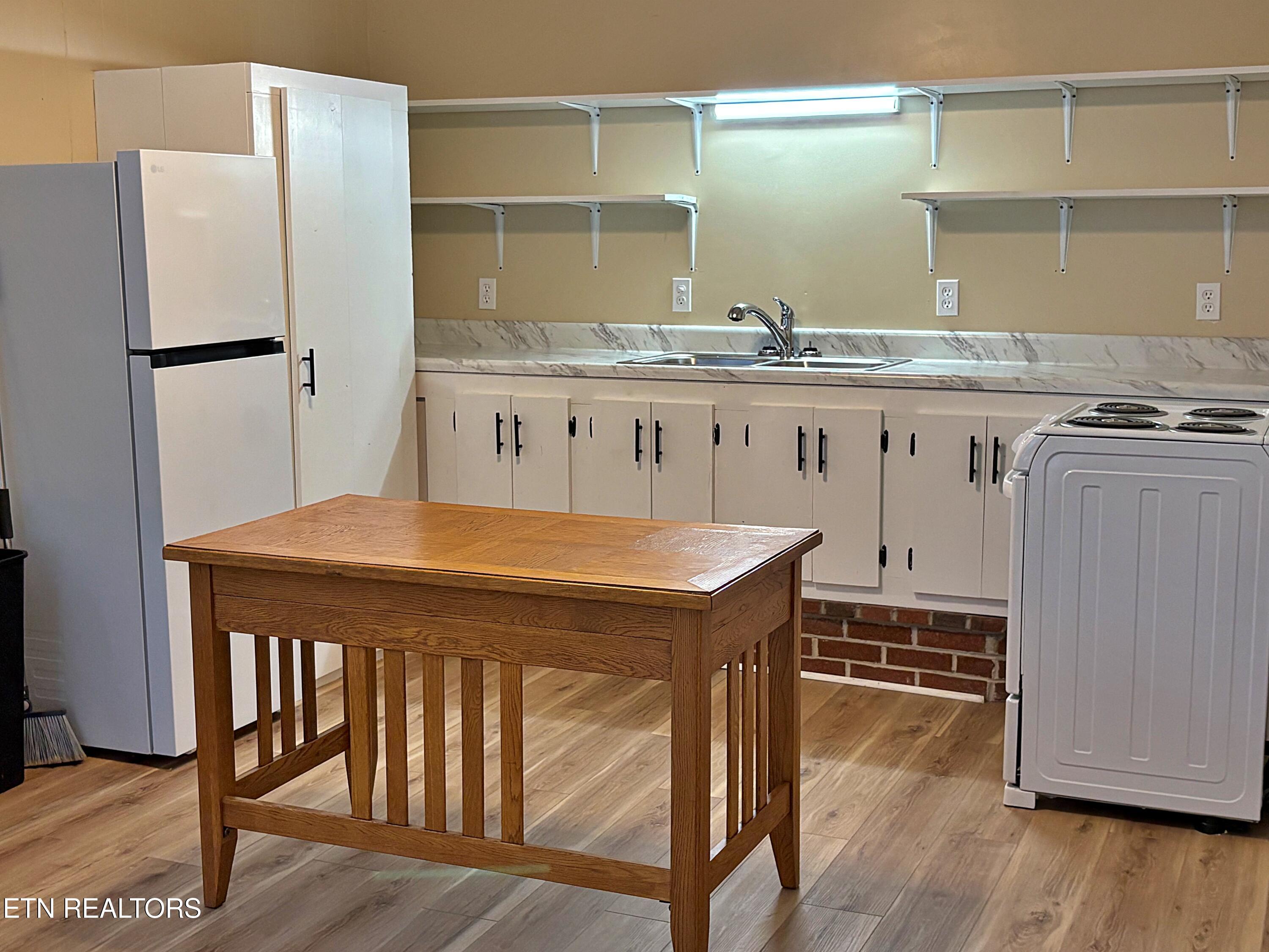 573 Patterson Road Harrogate TN 37752