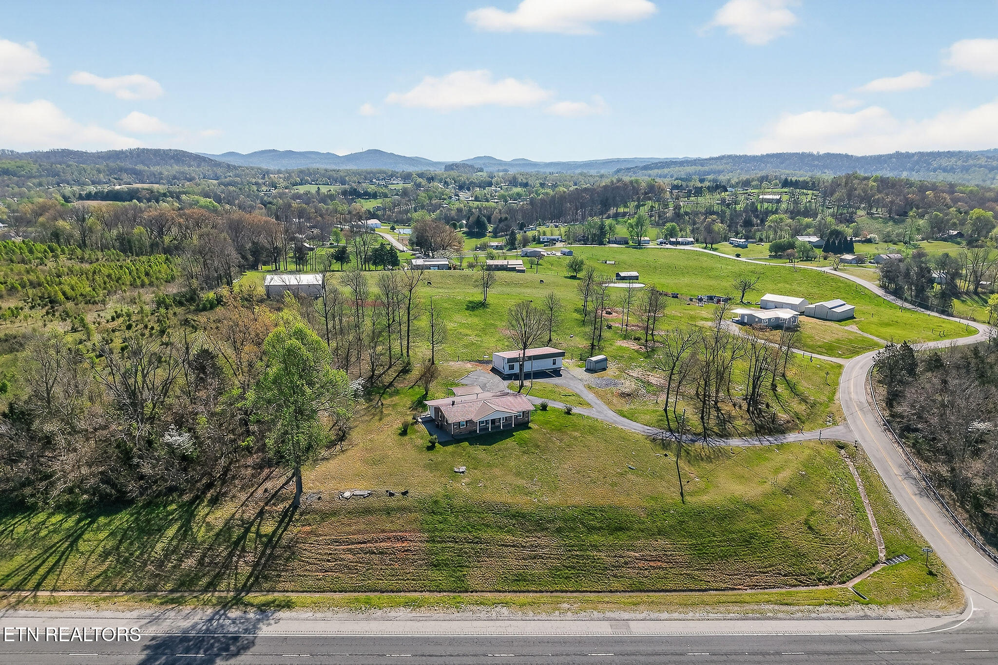 105 E Wilmouth Road Rickman TN 38580