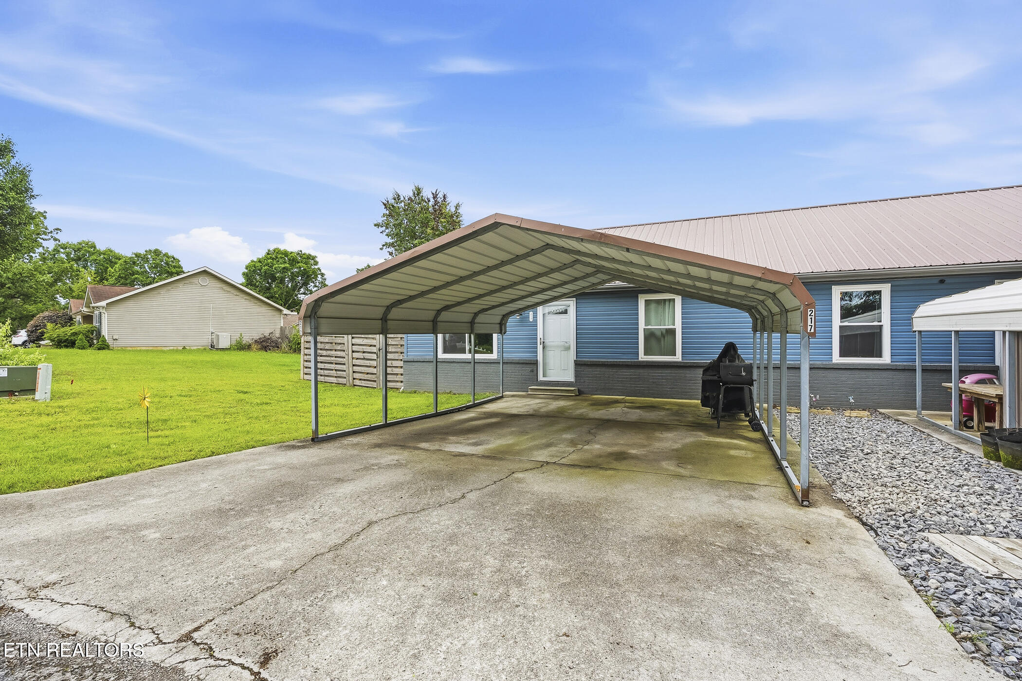 215 Carr Road Seymour TN 37865