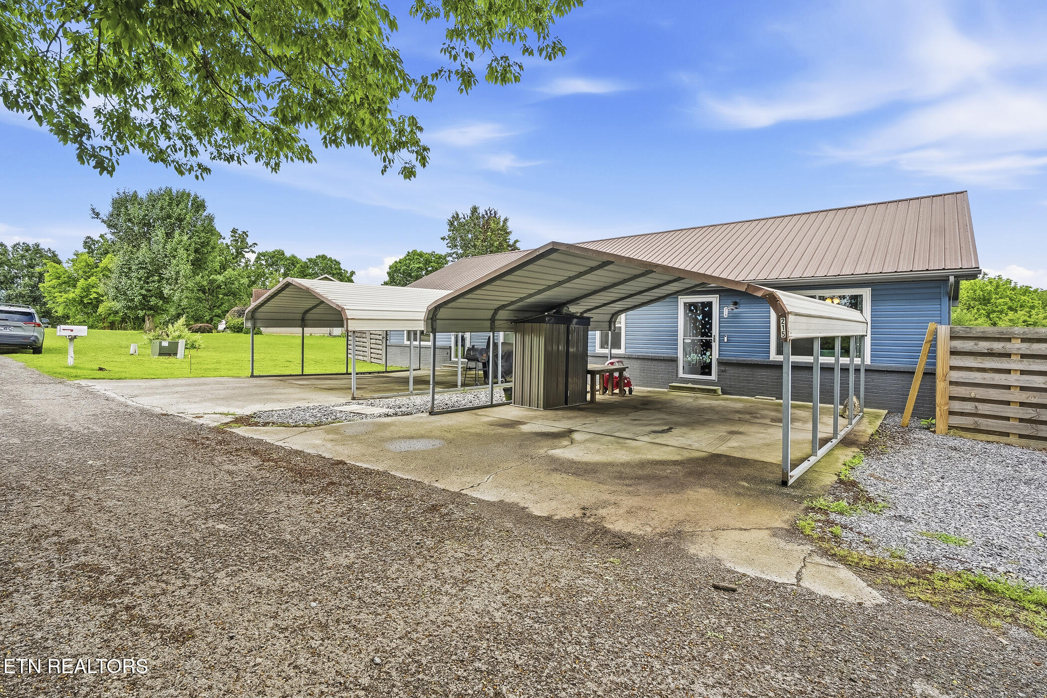 215 Carr Road Seymour TN 37865