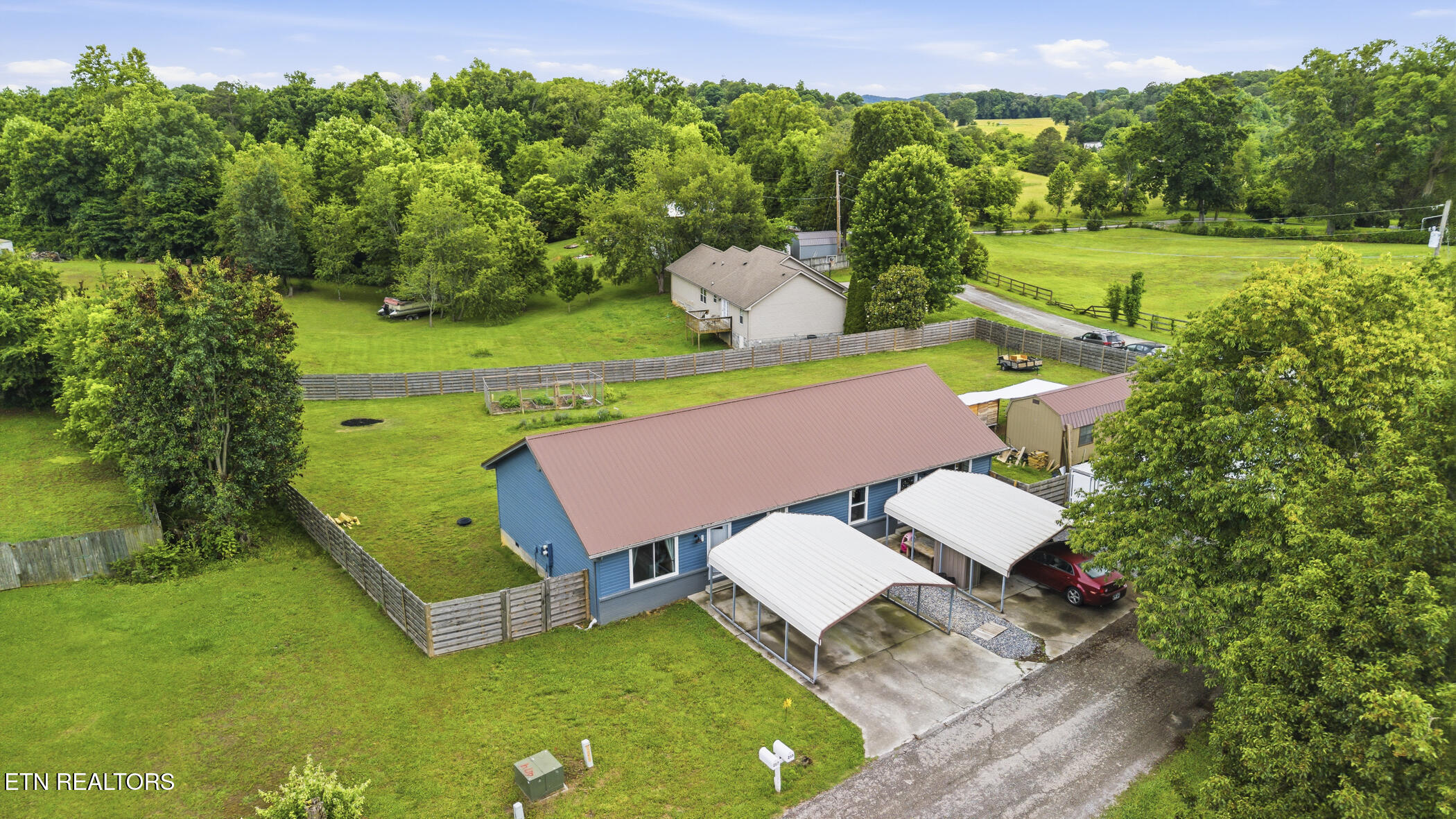 215 Carr Road Seymour TN 37865