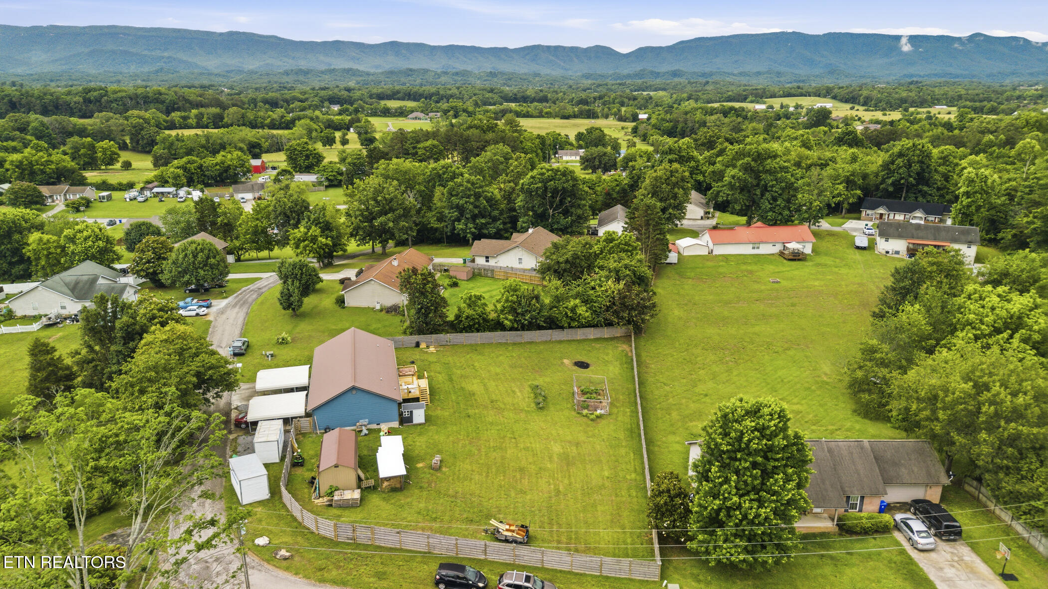 215 Carr Road Seymour TN 37865