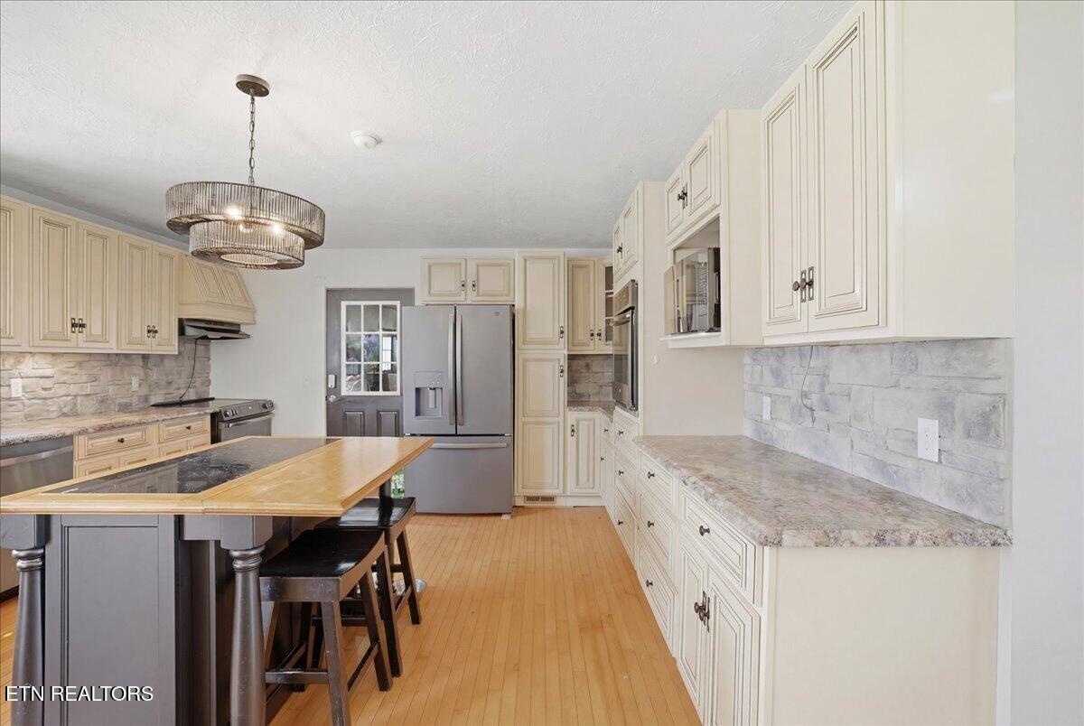 365 Young Lane Tazewell TN 37879