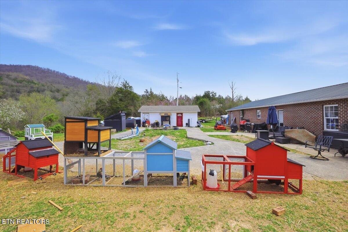 365 Young Lane Tazewell TN 37879